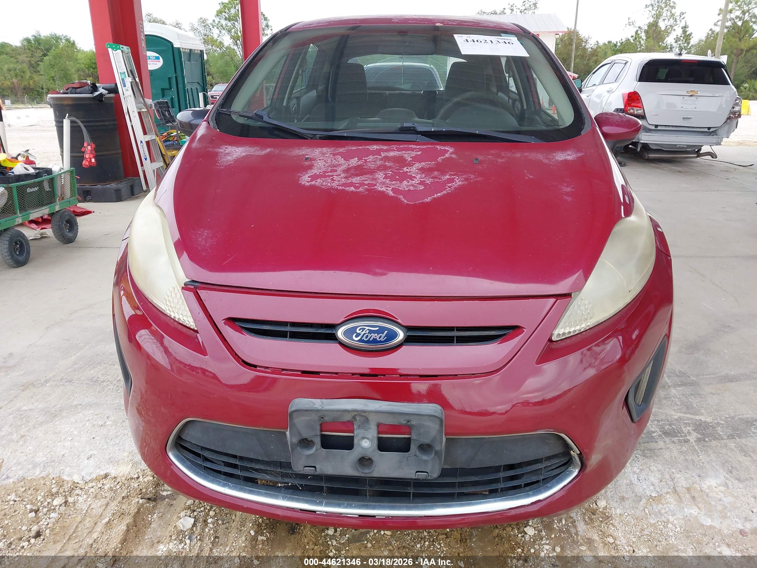 FORD FIESTA image 6