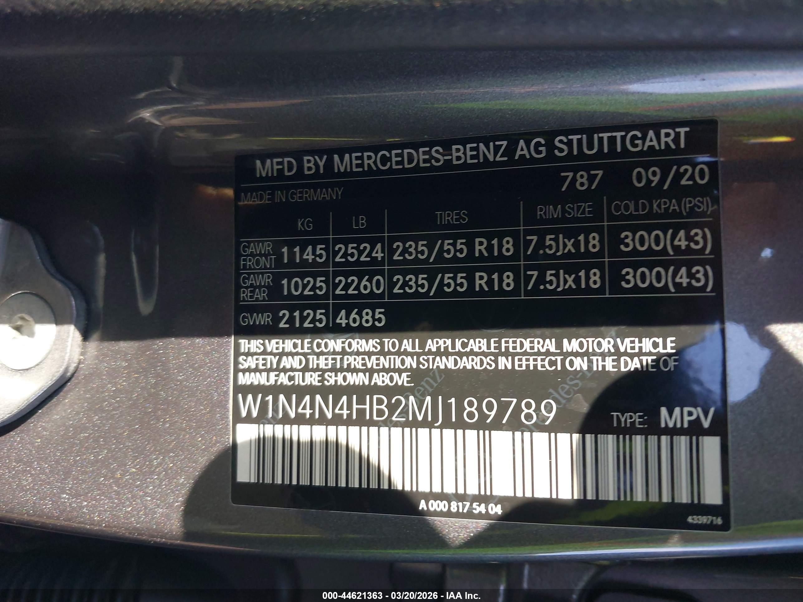 MERCEDES-BENZ GLA image 9