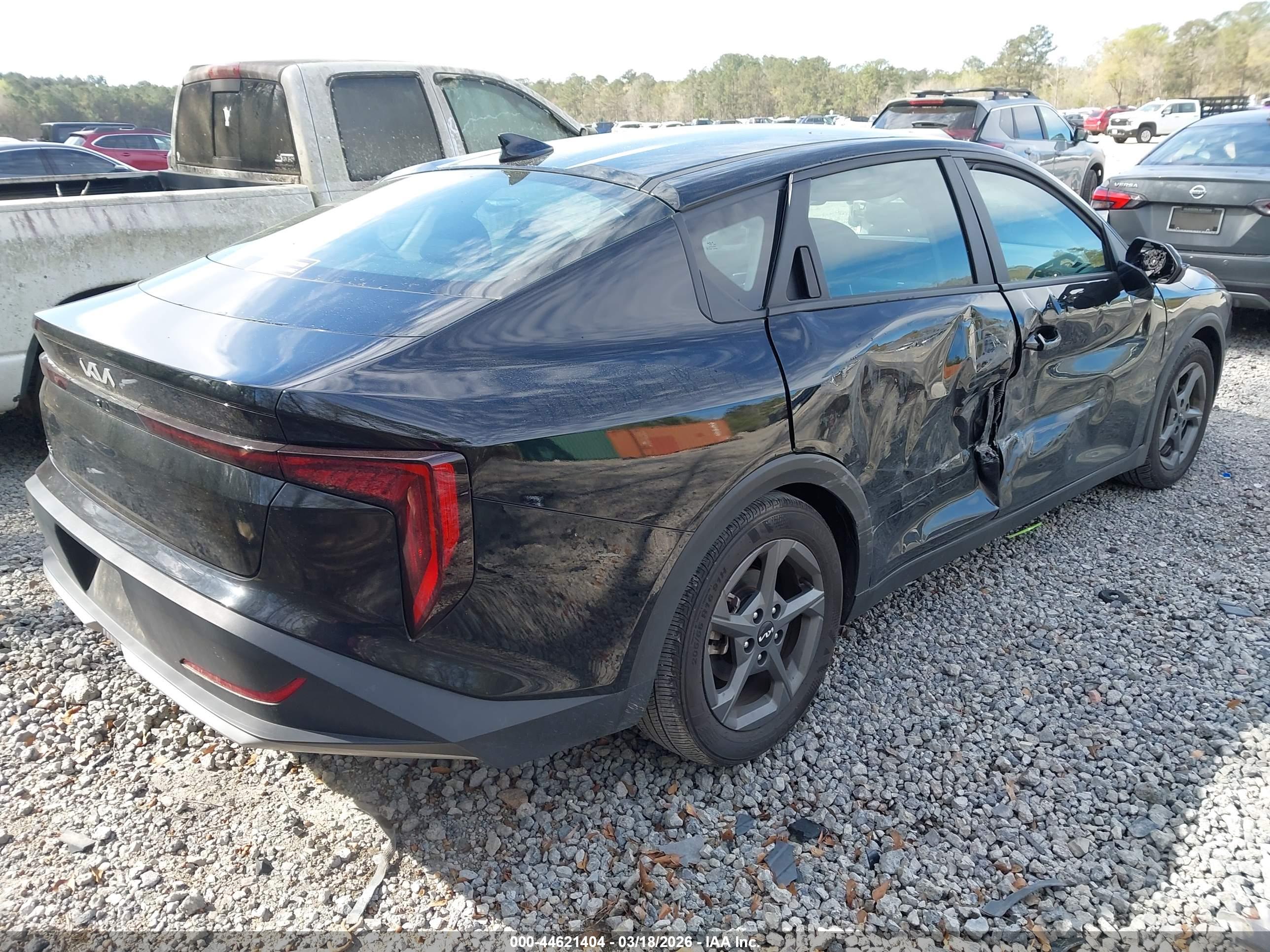 KIA K4 image 4