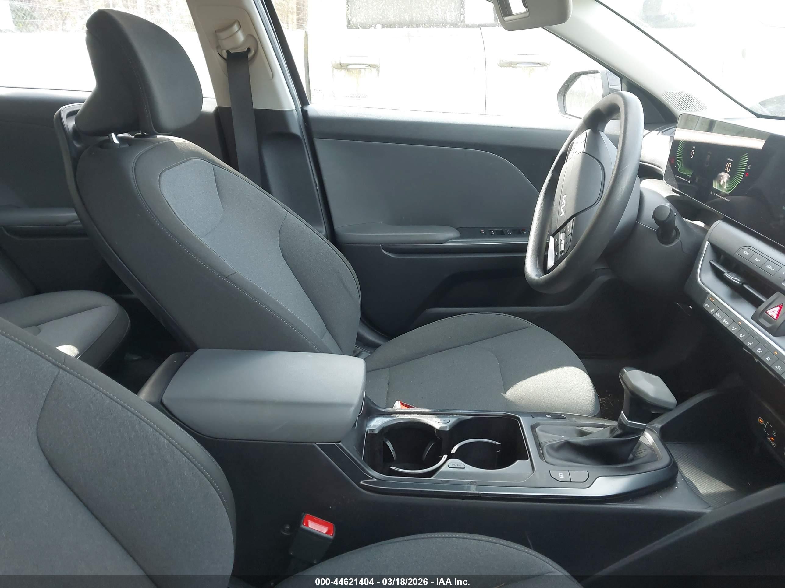 KIA K4 image 5