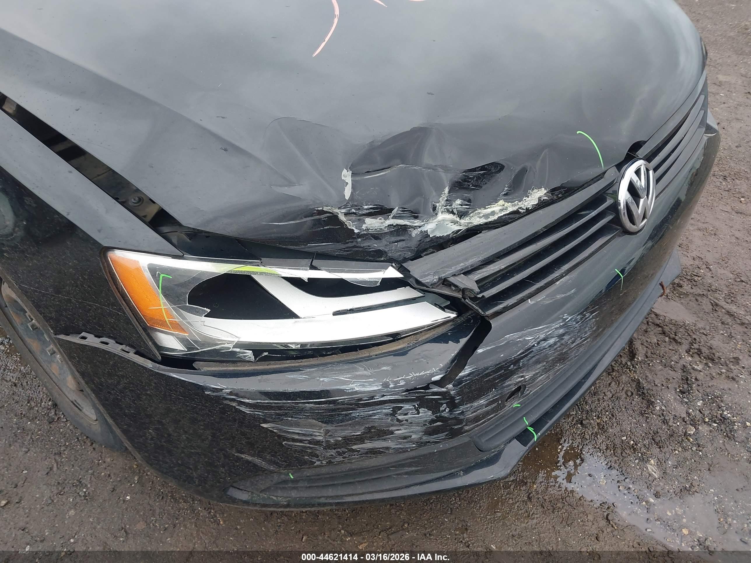 VOLKSWAGEN JETTA image 6