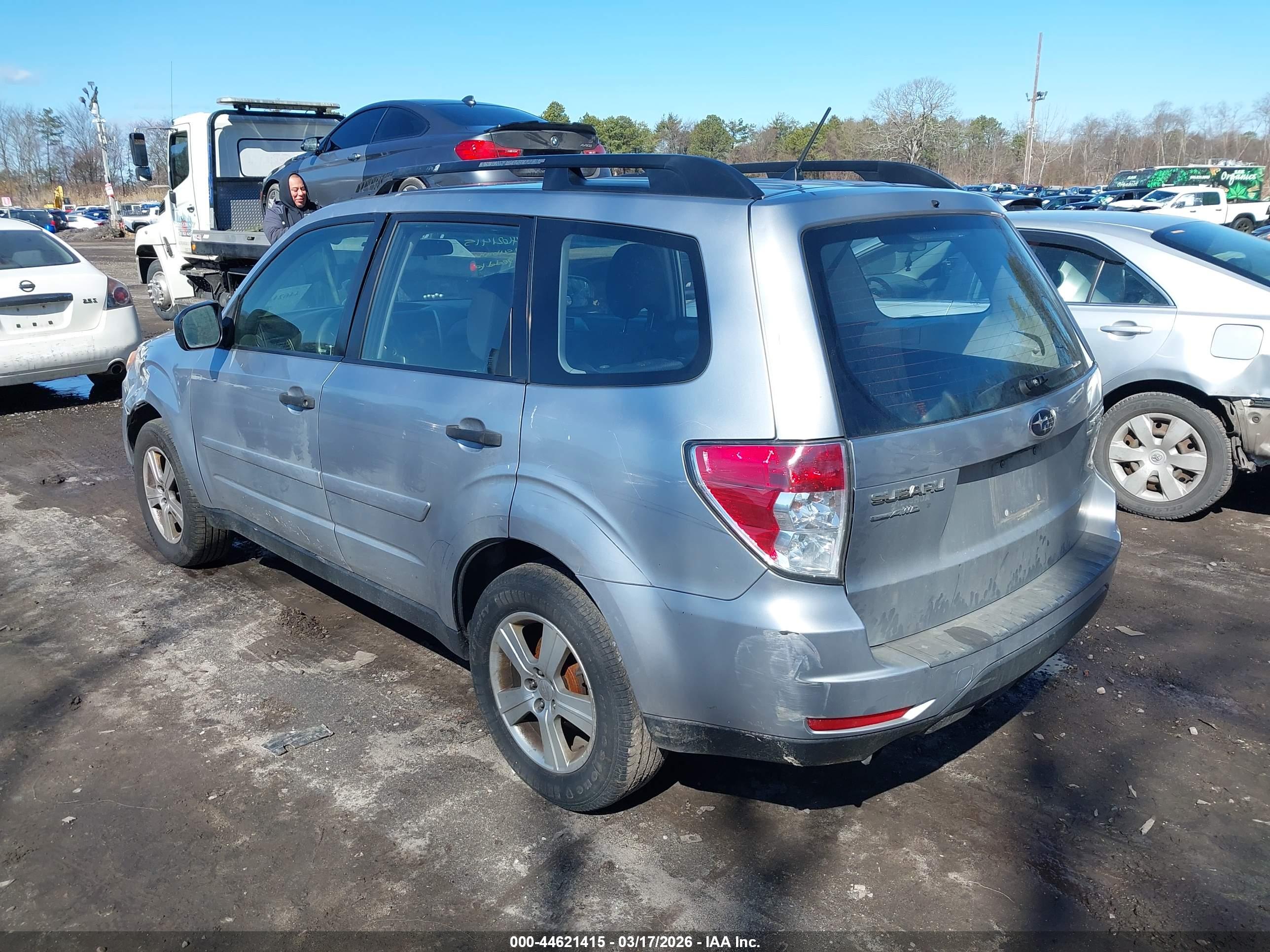 SUBARU FORESTER image 3