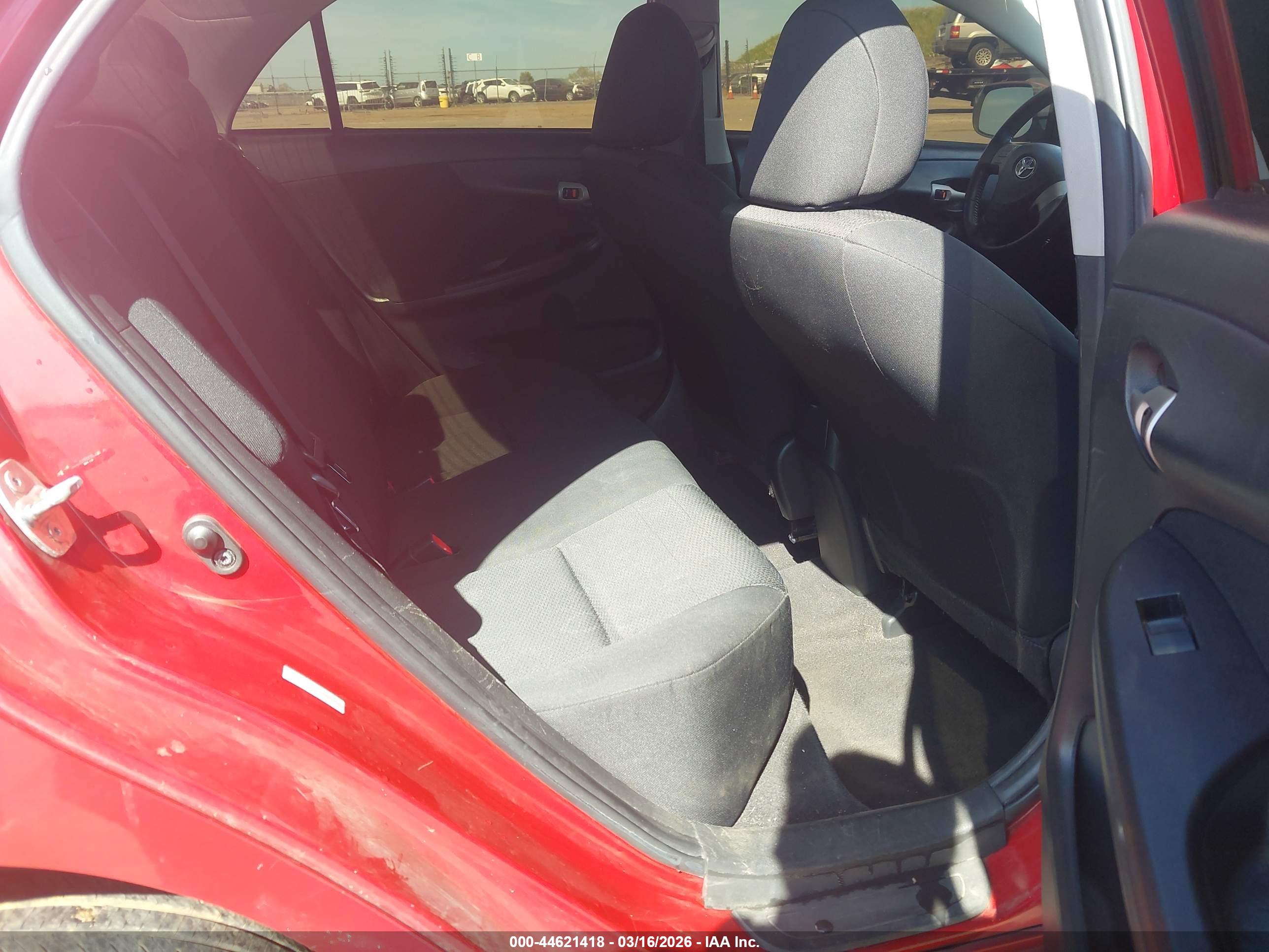 TOYOTA COROLLA image 8