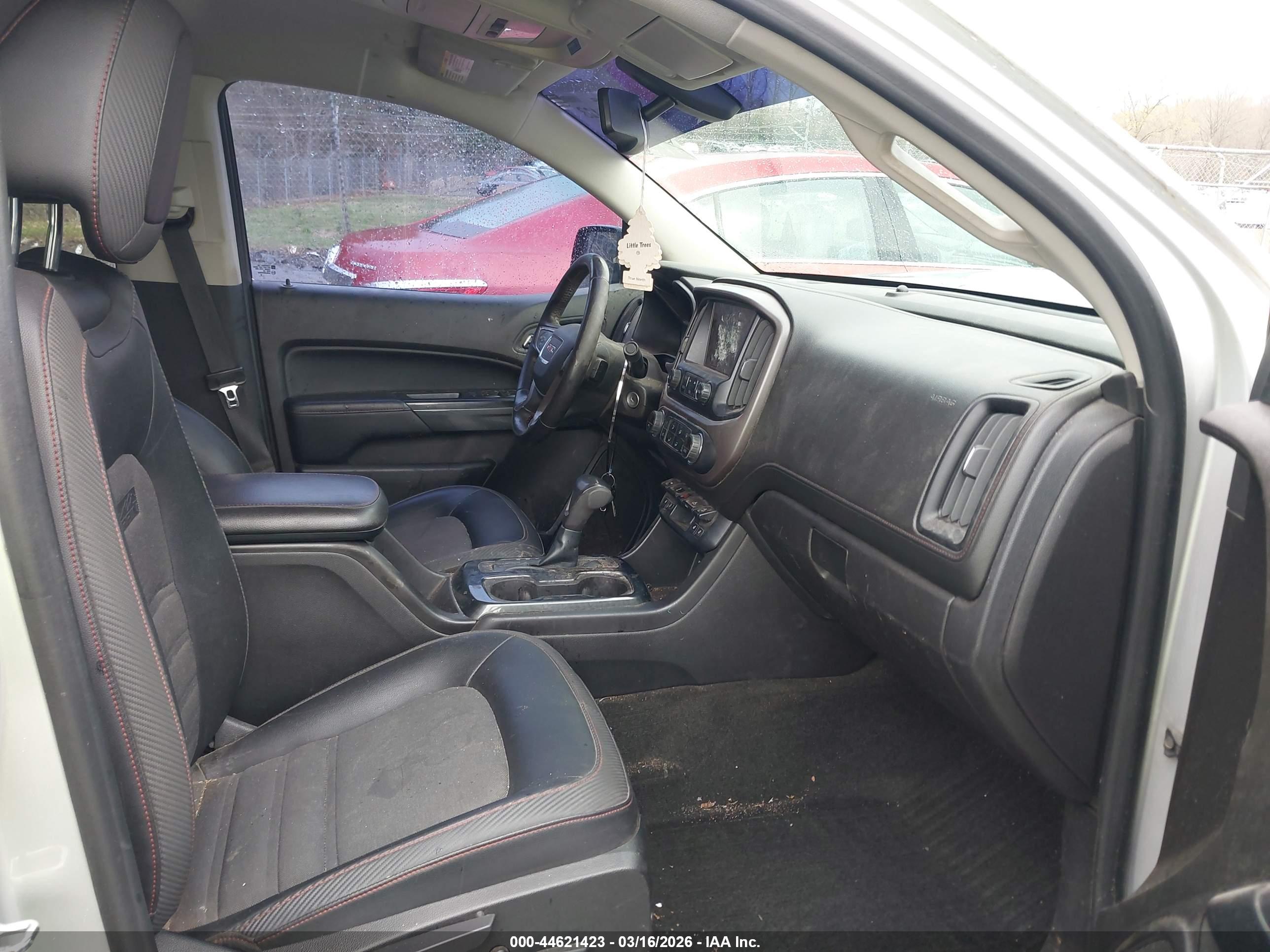 GMC CANYON image 5