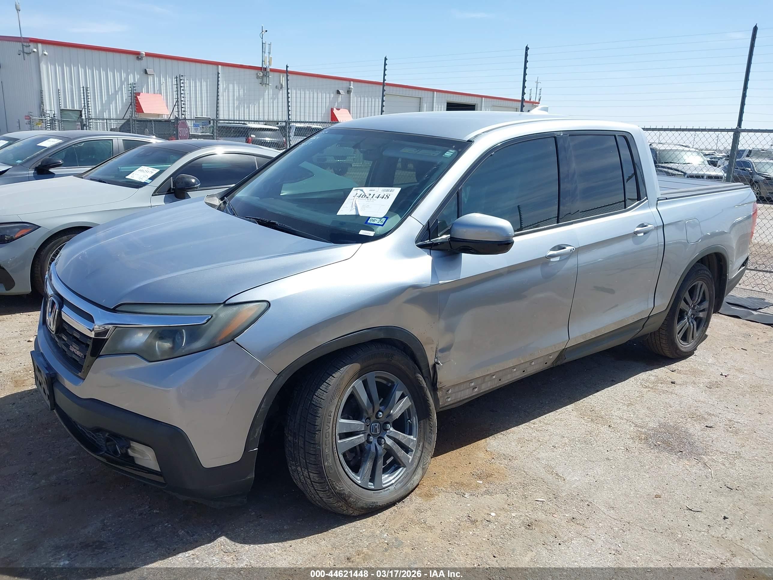 HONDA RIDGELINE image 2