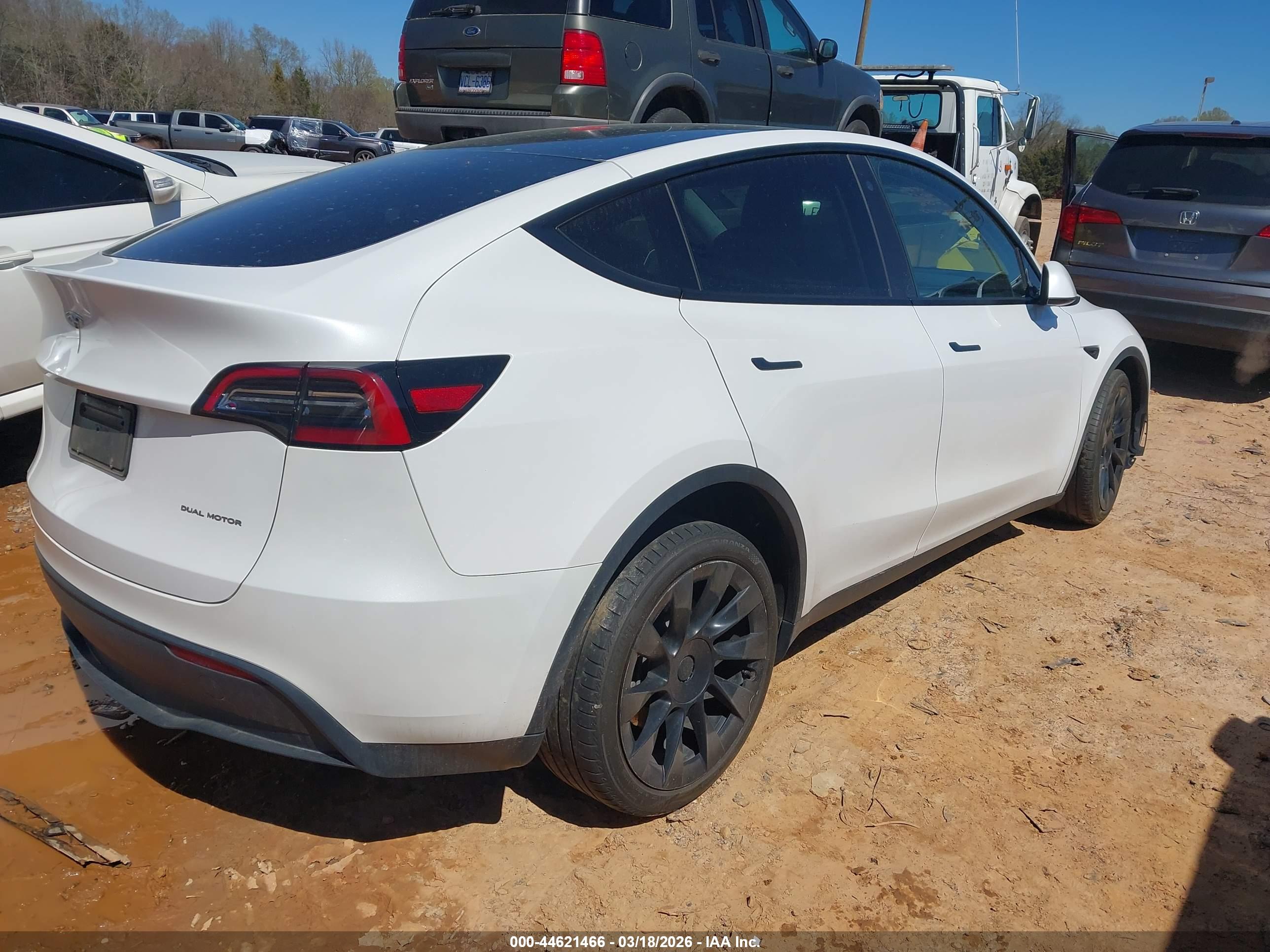 TESLA MODEL image 4