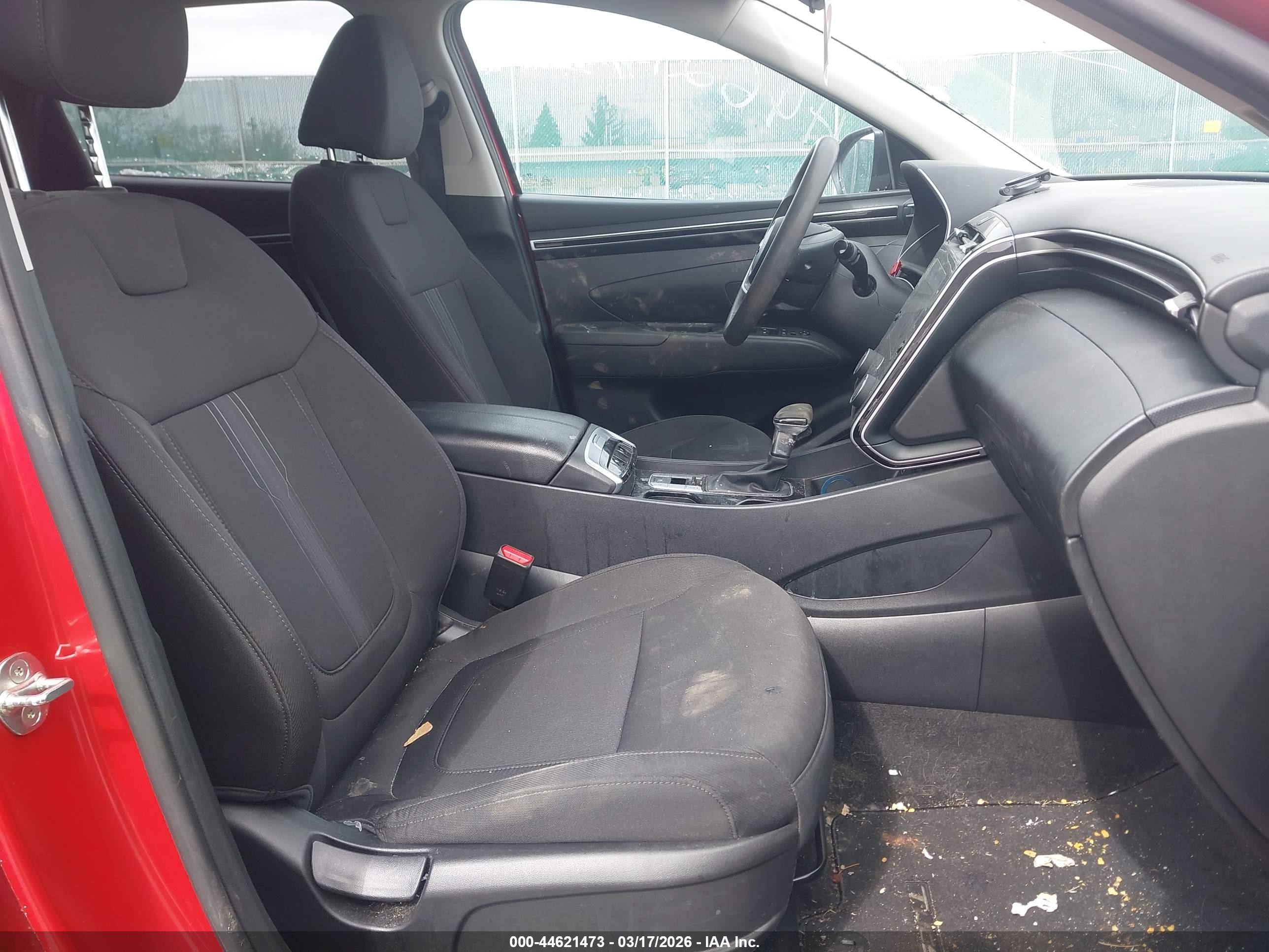 HYUNDAI TUCSON image 5