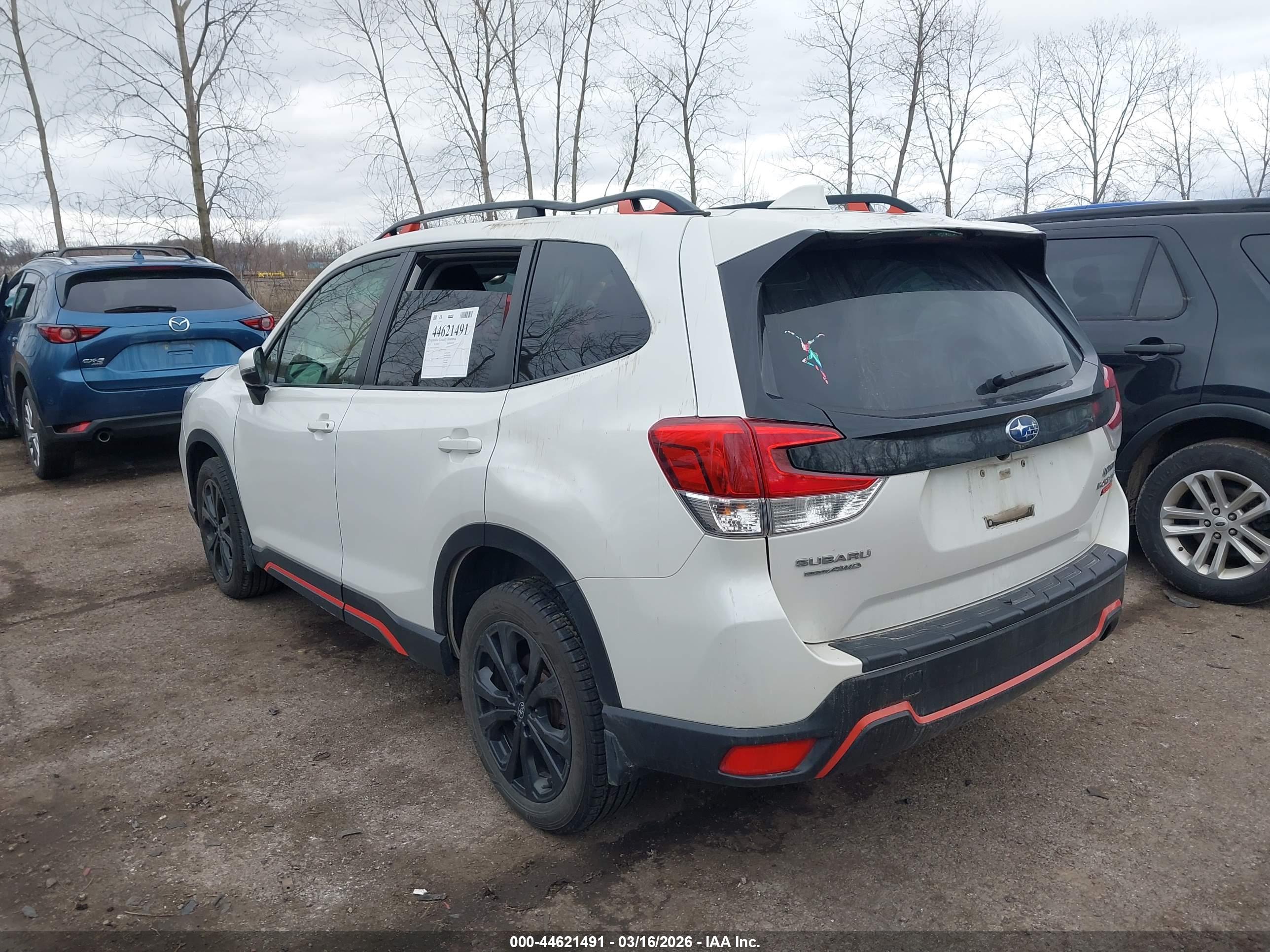 SUBARU FORESTER image 3