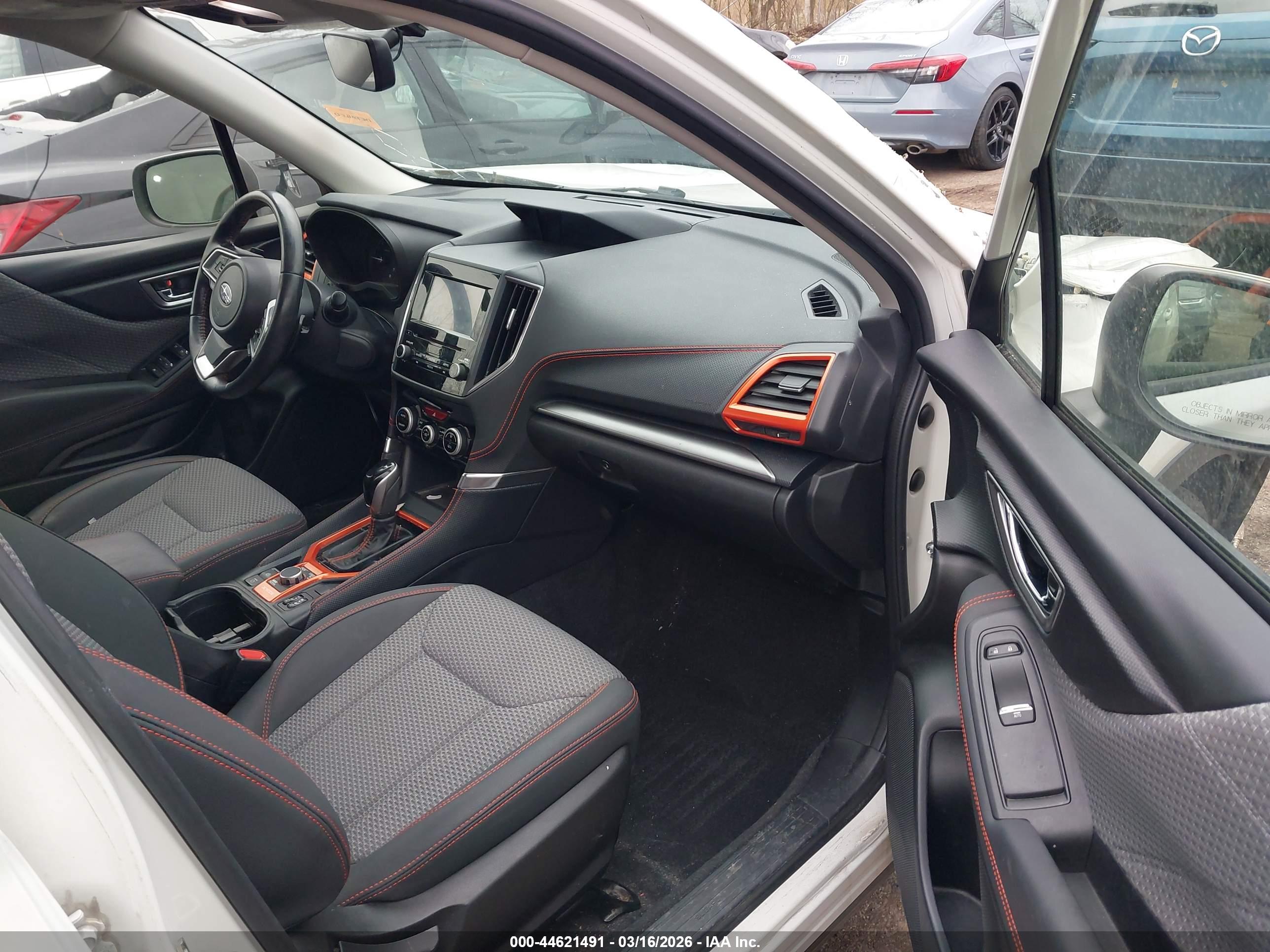 SUBARU FORESTER image 5