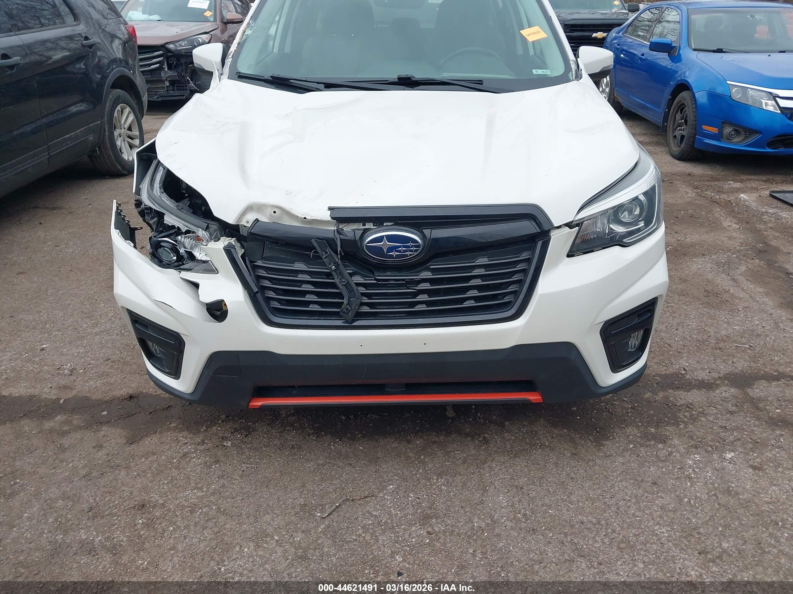 SUBARU FORESTER image 6
