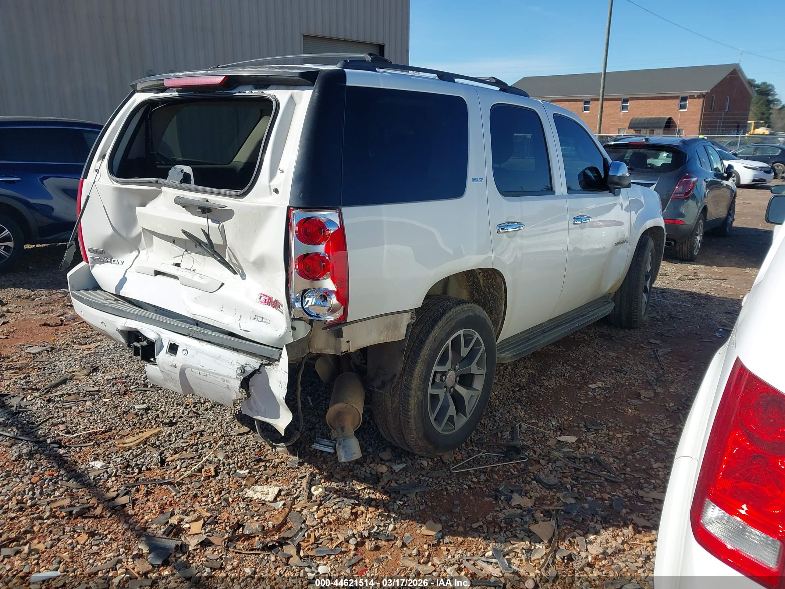GMC YUKON image 4