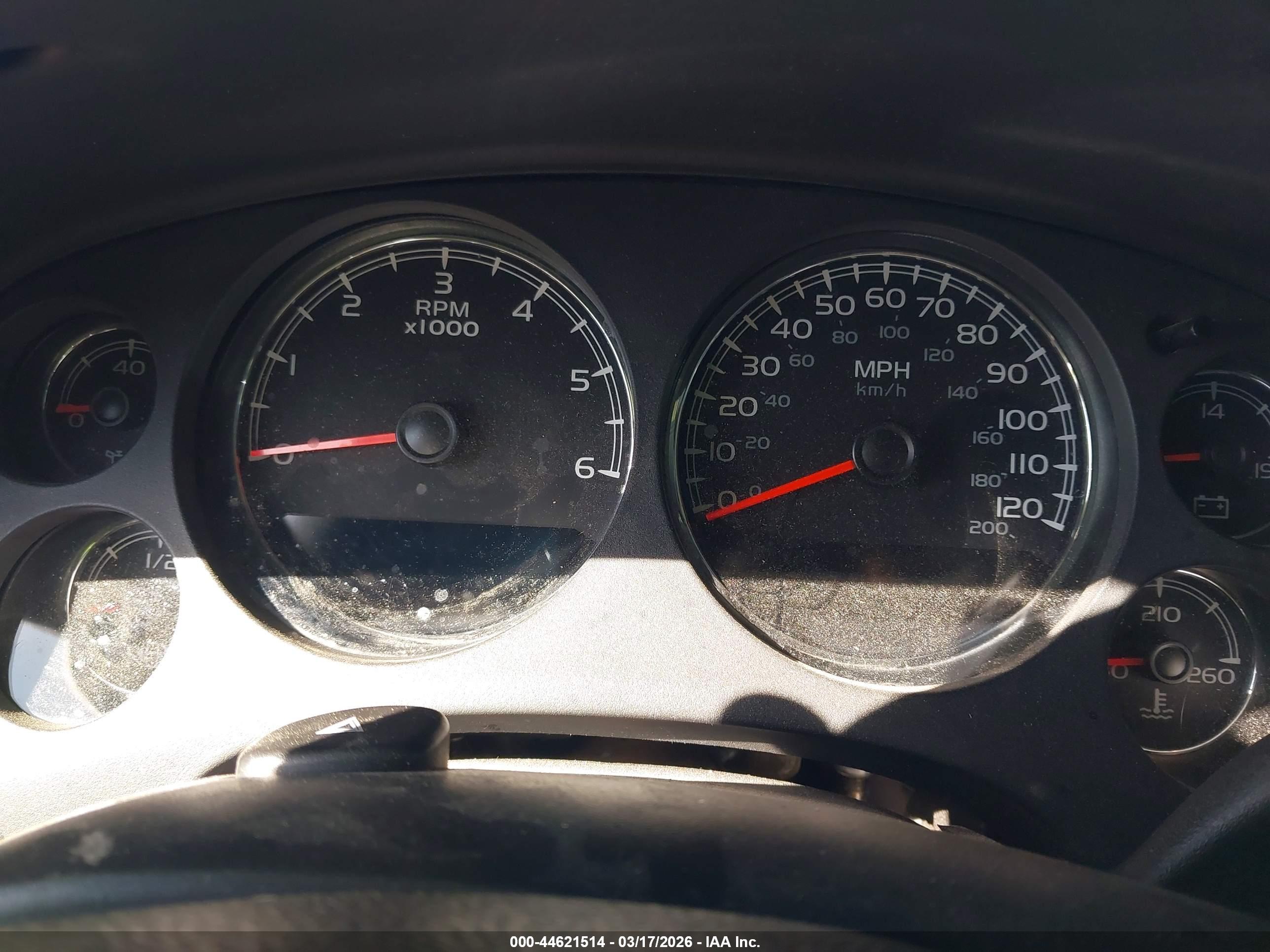 GMC YUKON image 7