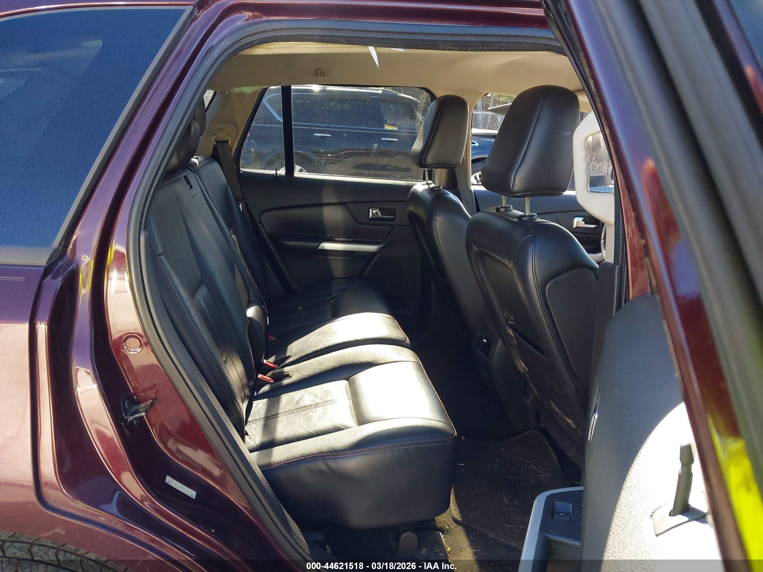FORD EDGE image 8