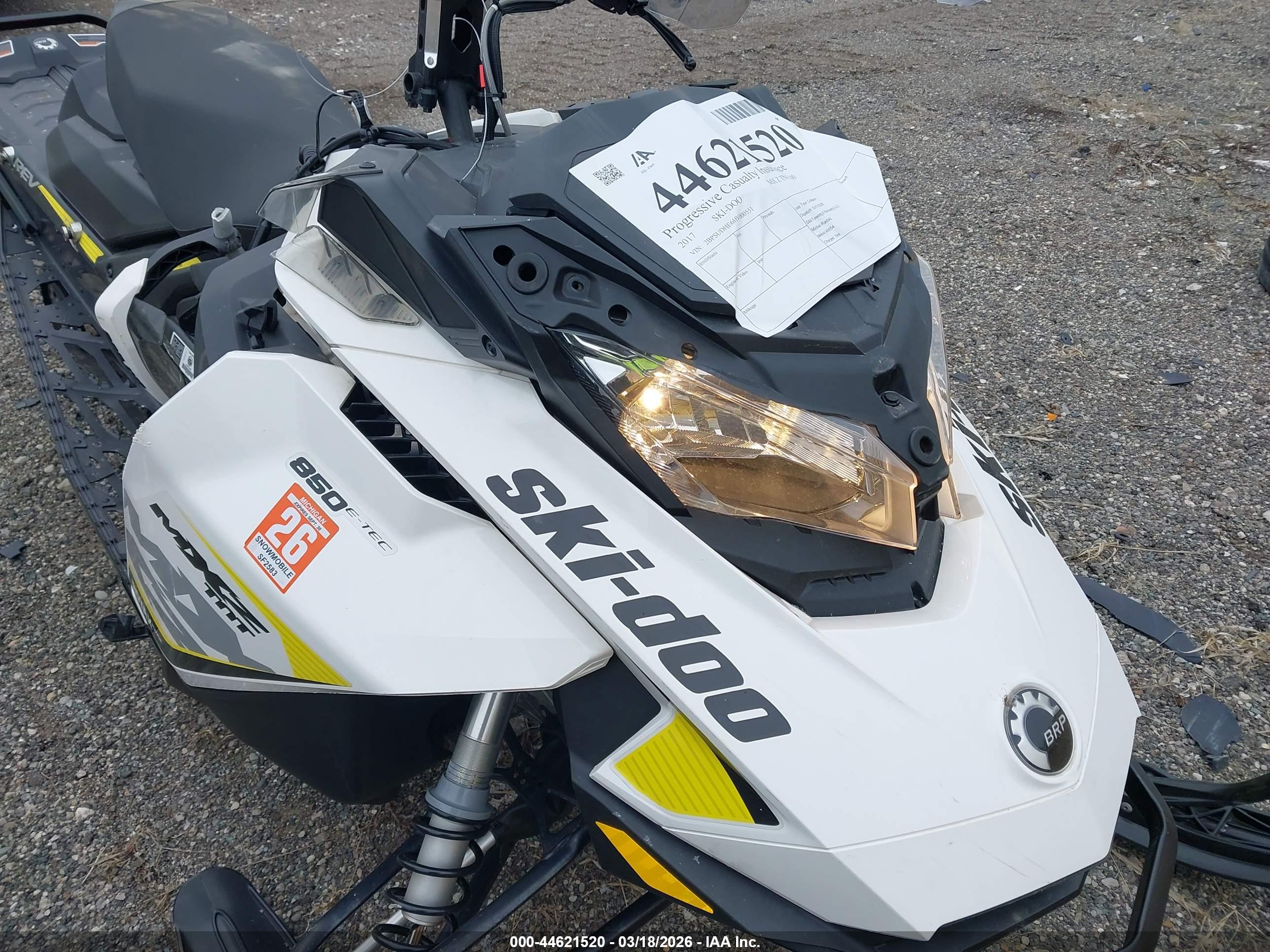 SKI-DOO MX image 10
