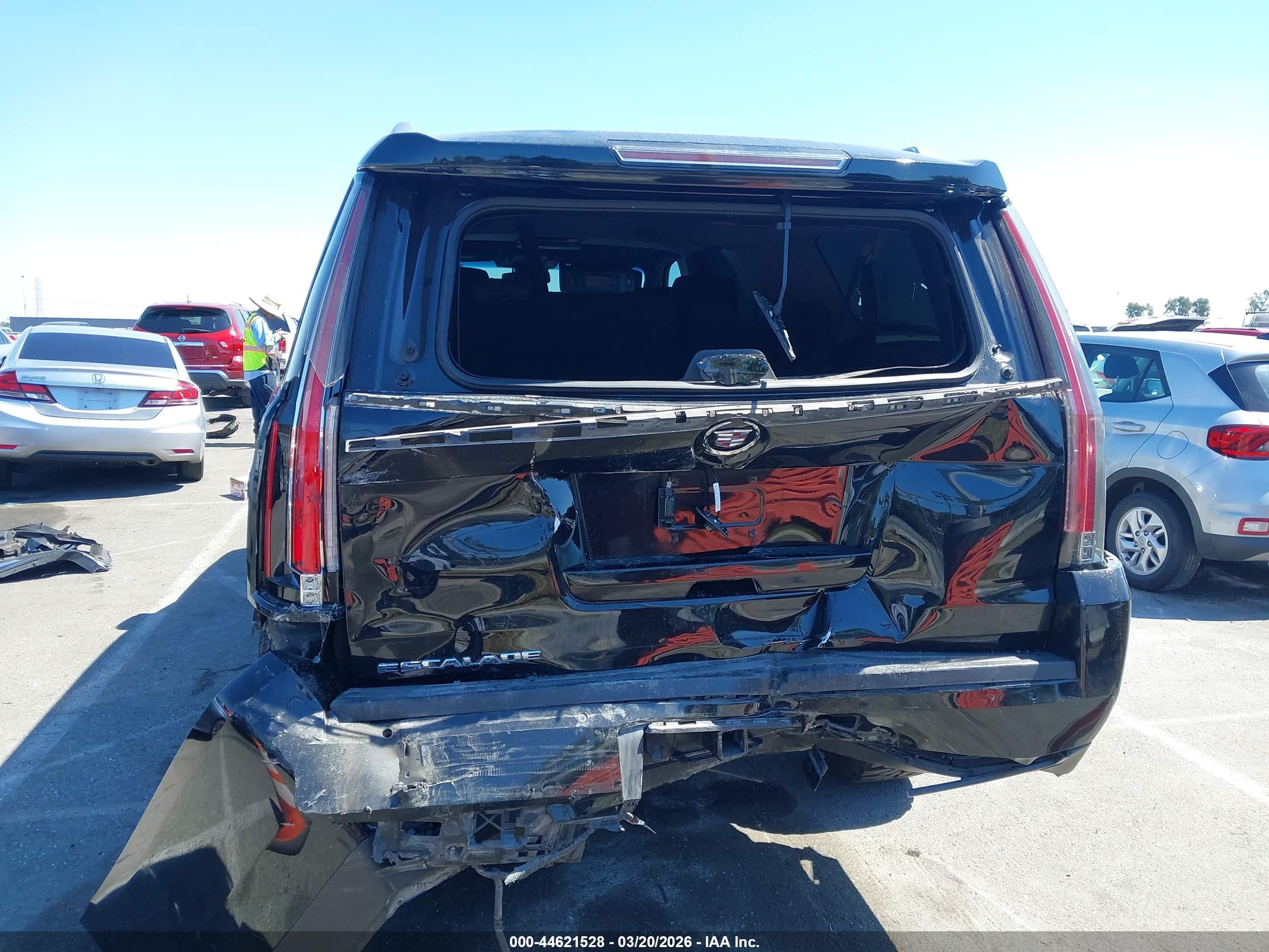 CADILLAC ESCALADE image 6