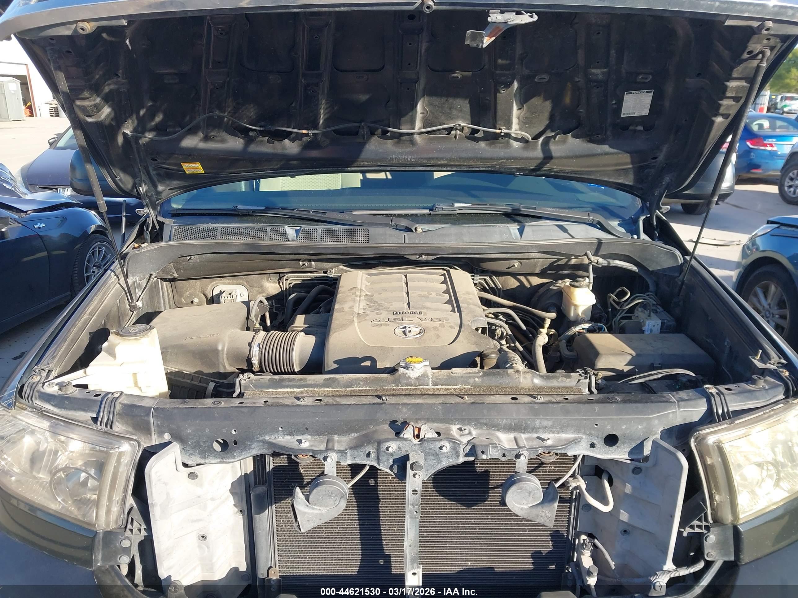 TOYOTA TUNDRA image 10