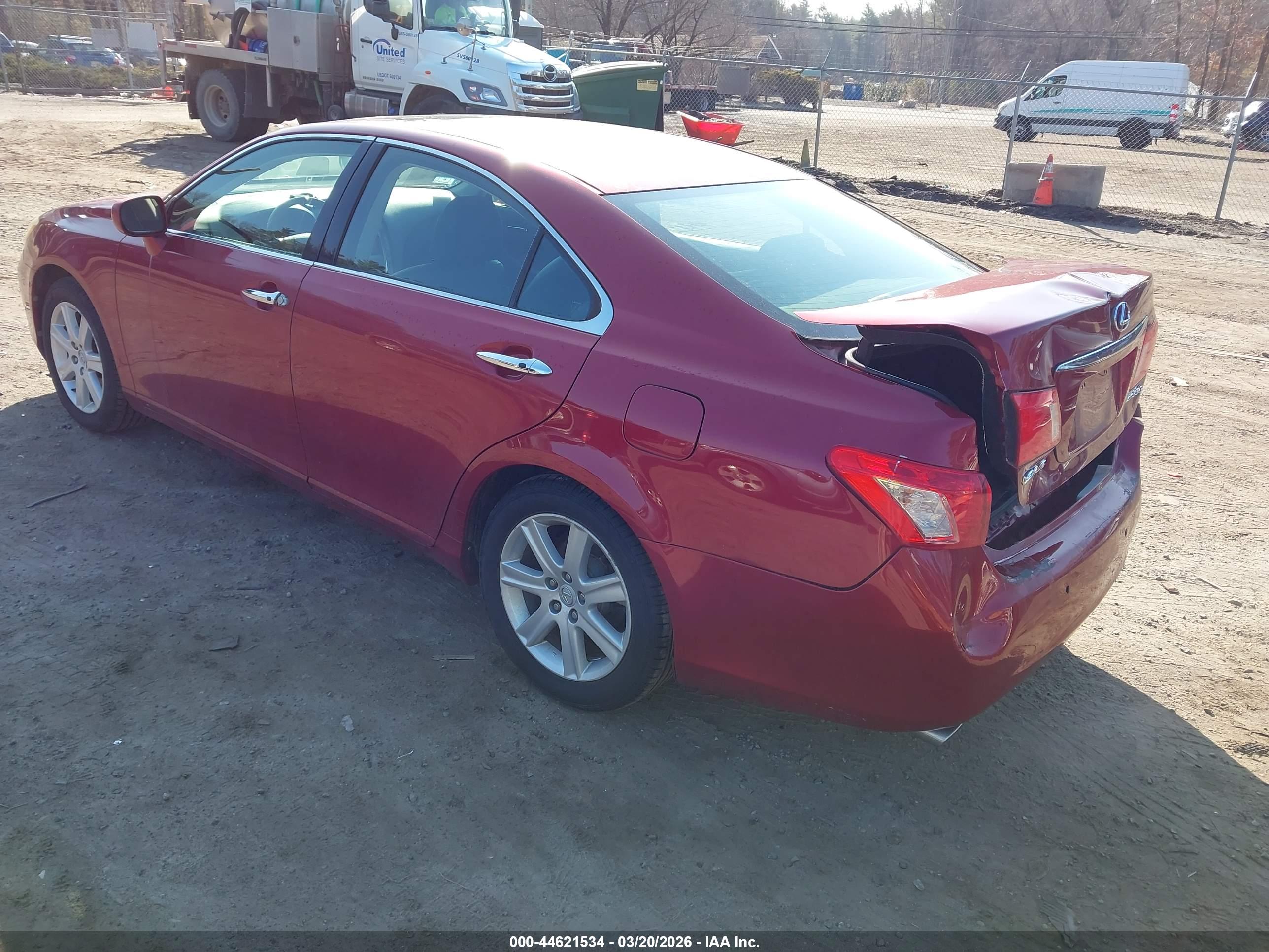 LEXUS ES image 3