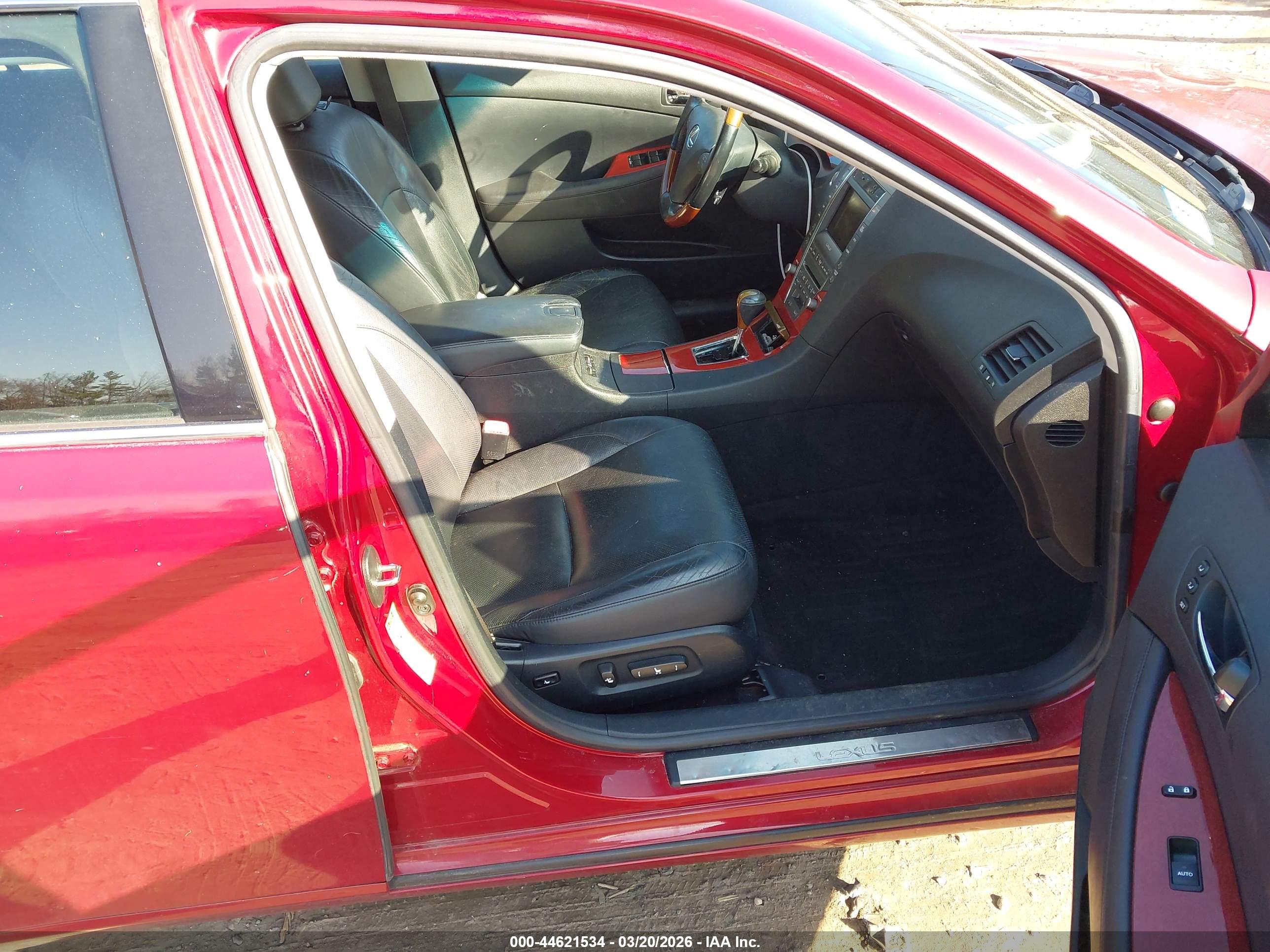 LEXUS ES image 5