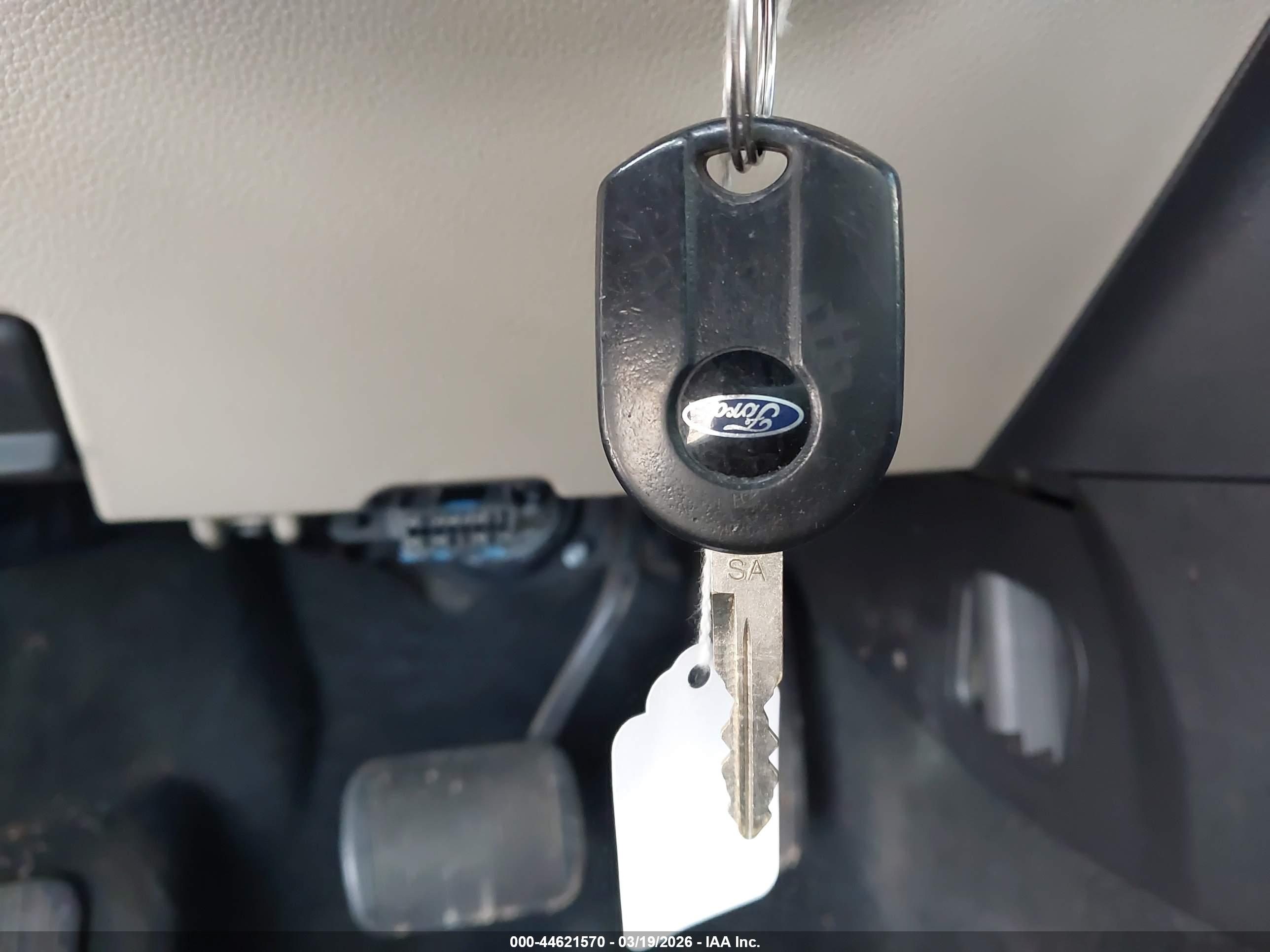 FORD EXPLORER image 11