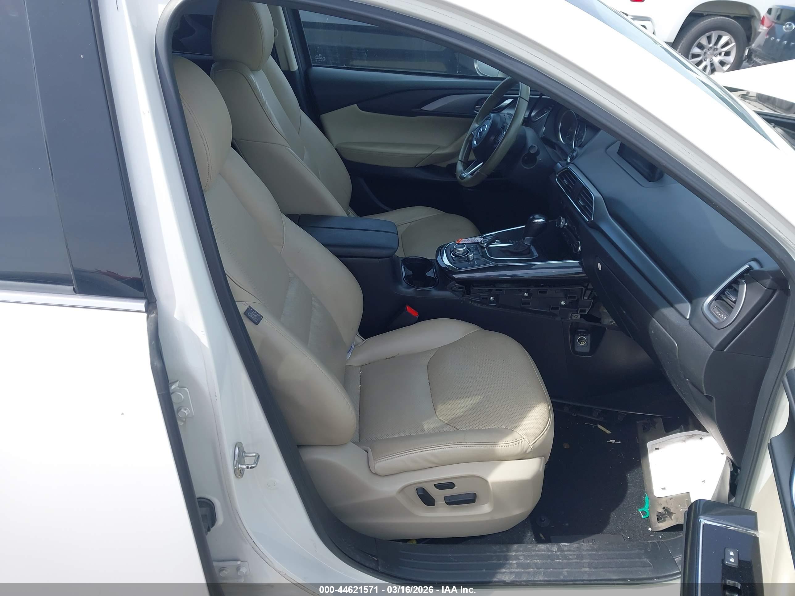 MAZDA CX-9 image 5