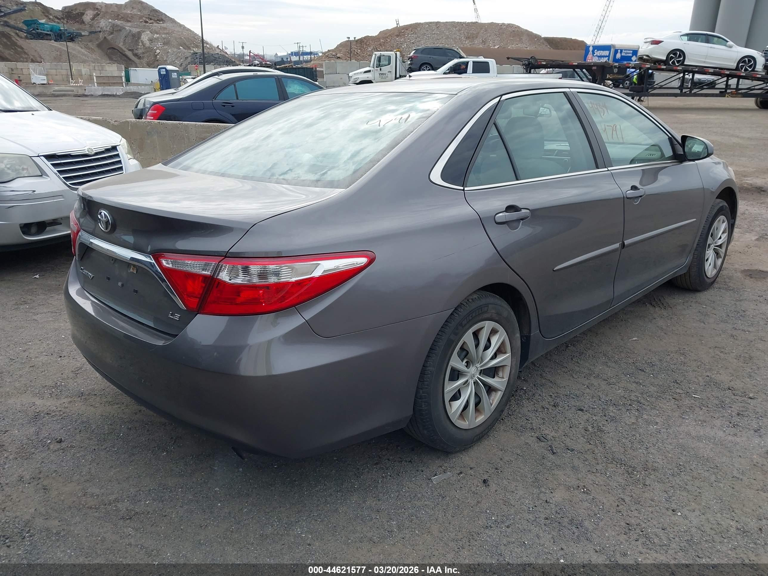TOYOTA CAMRY image 4