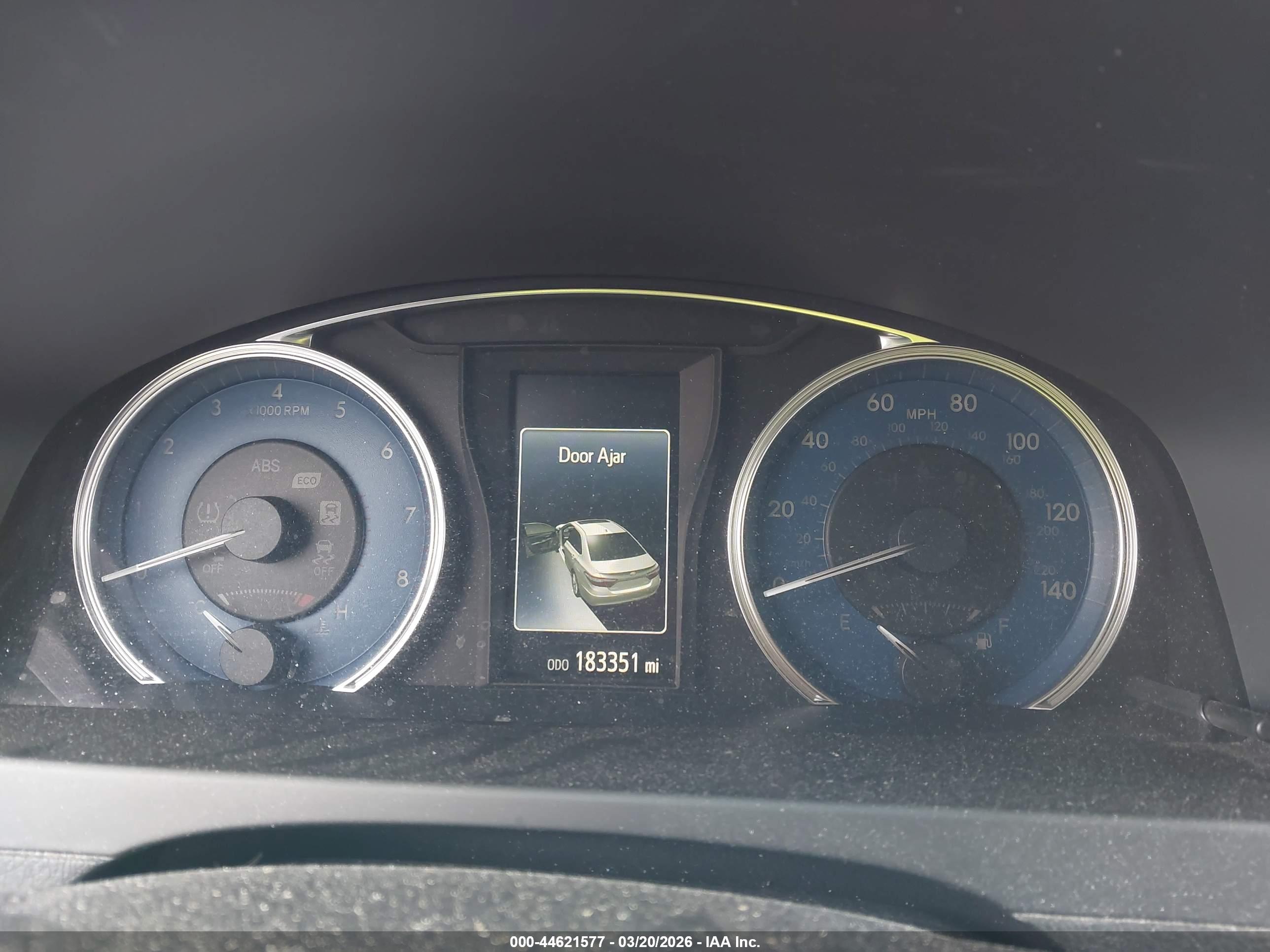 TOYOTA CAMRY image 7