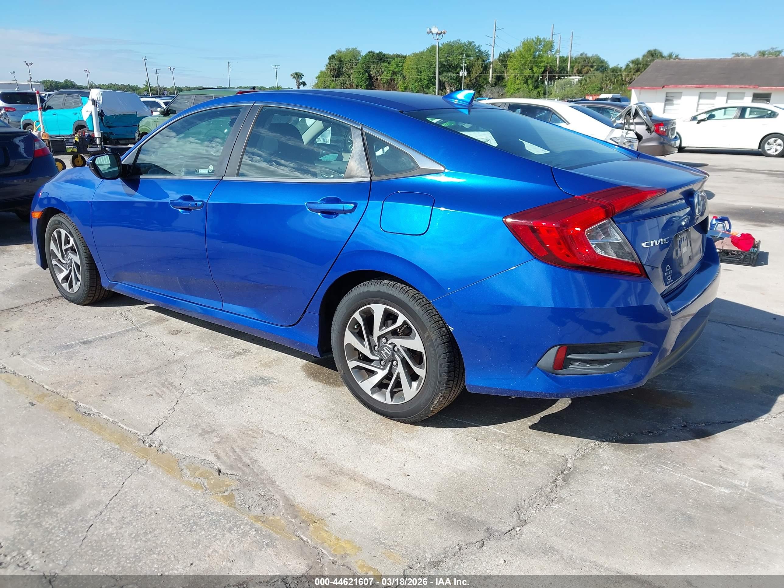 HONDA CIVIC image 3