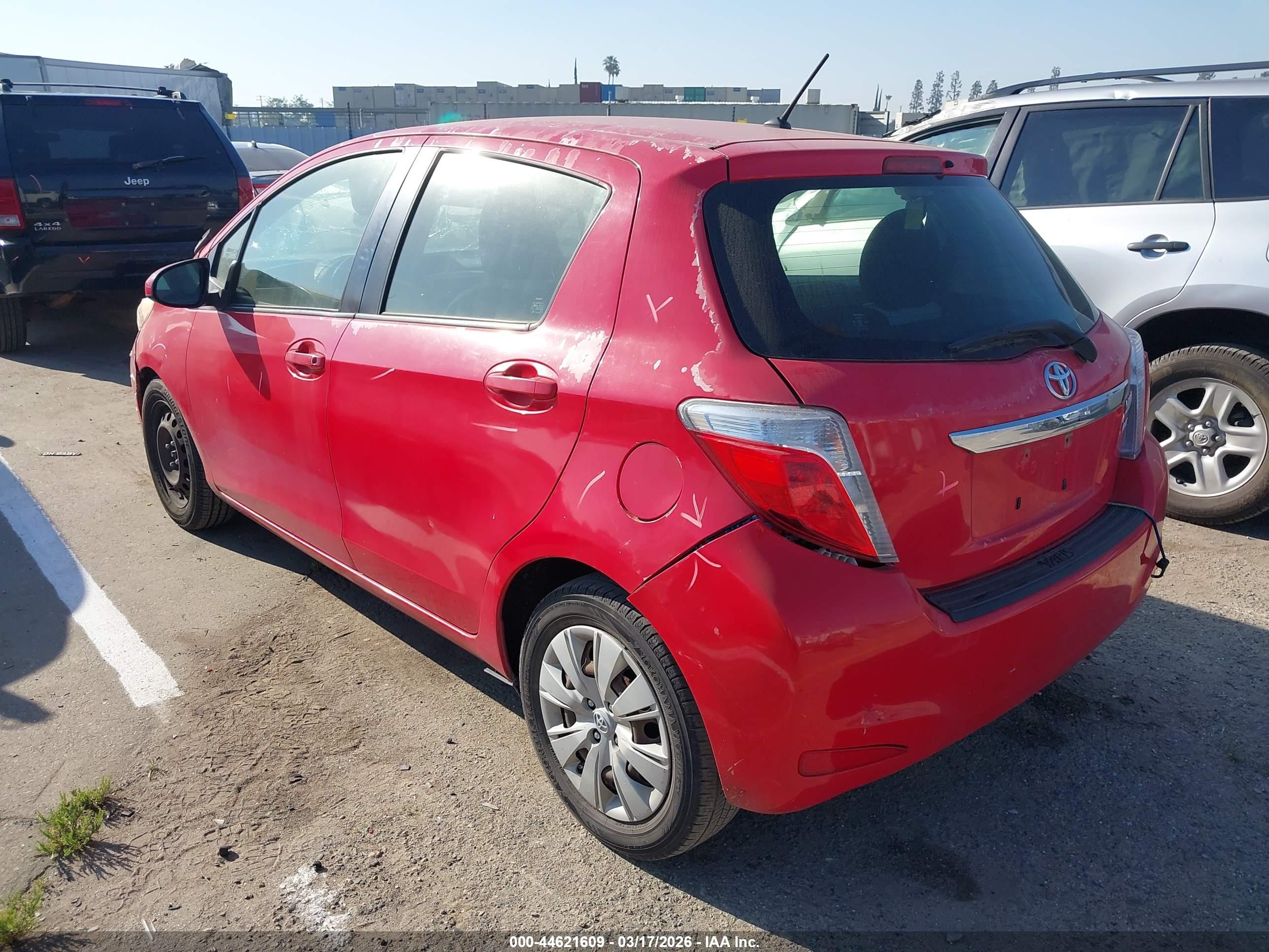 TOYOTA YARIS image 3