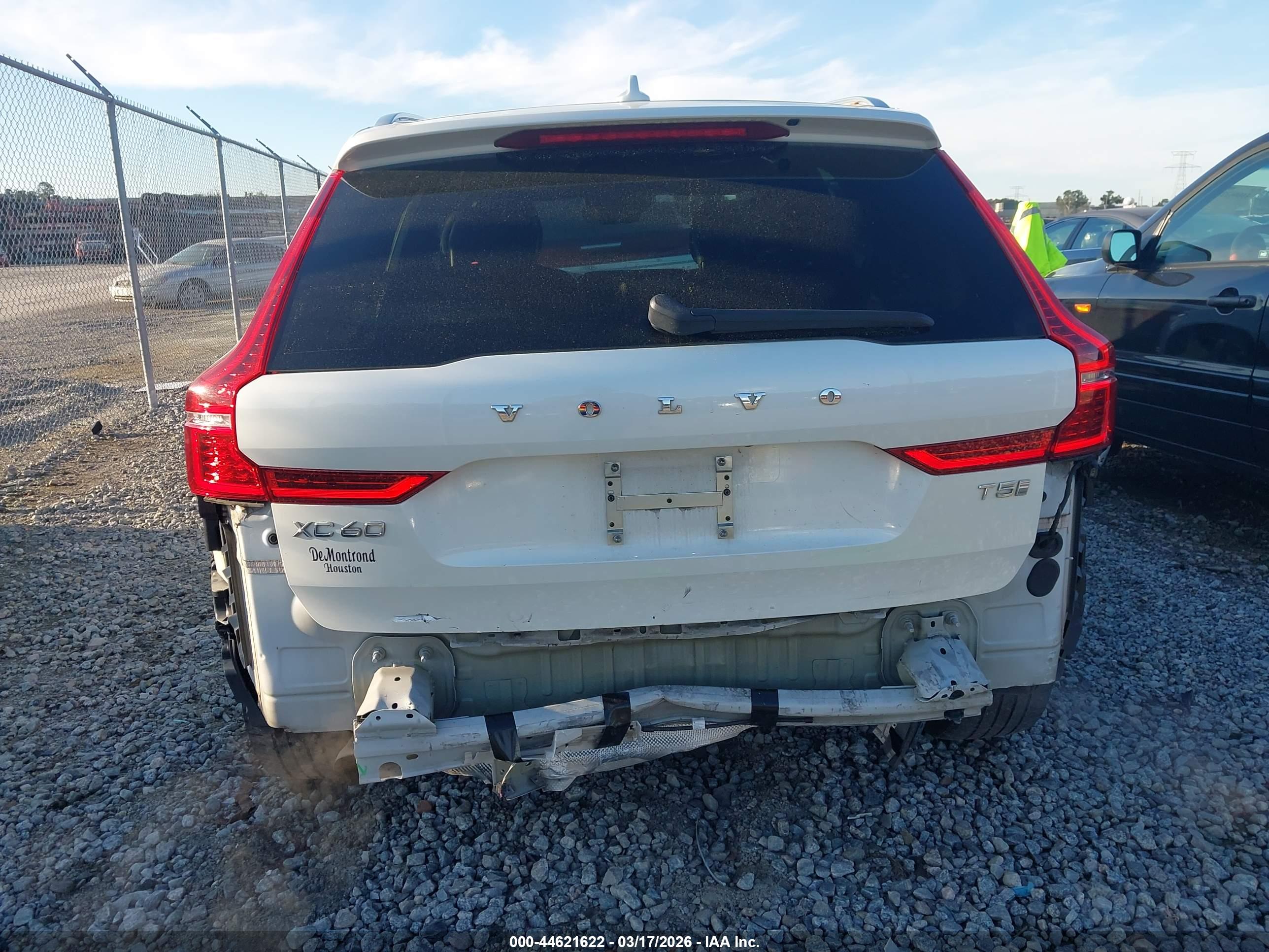VOLVO XC60 image 6