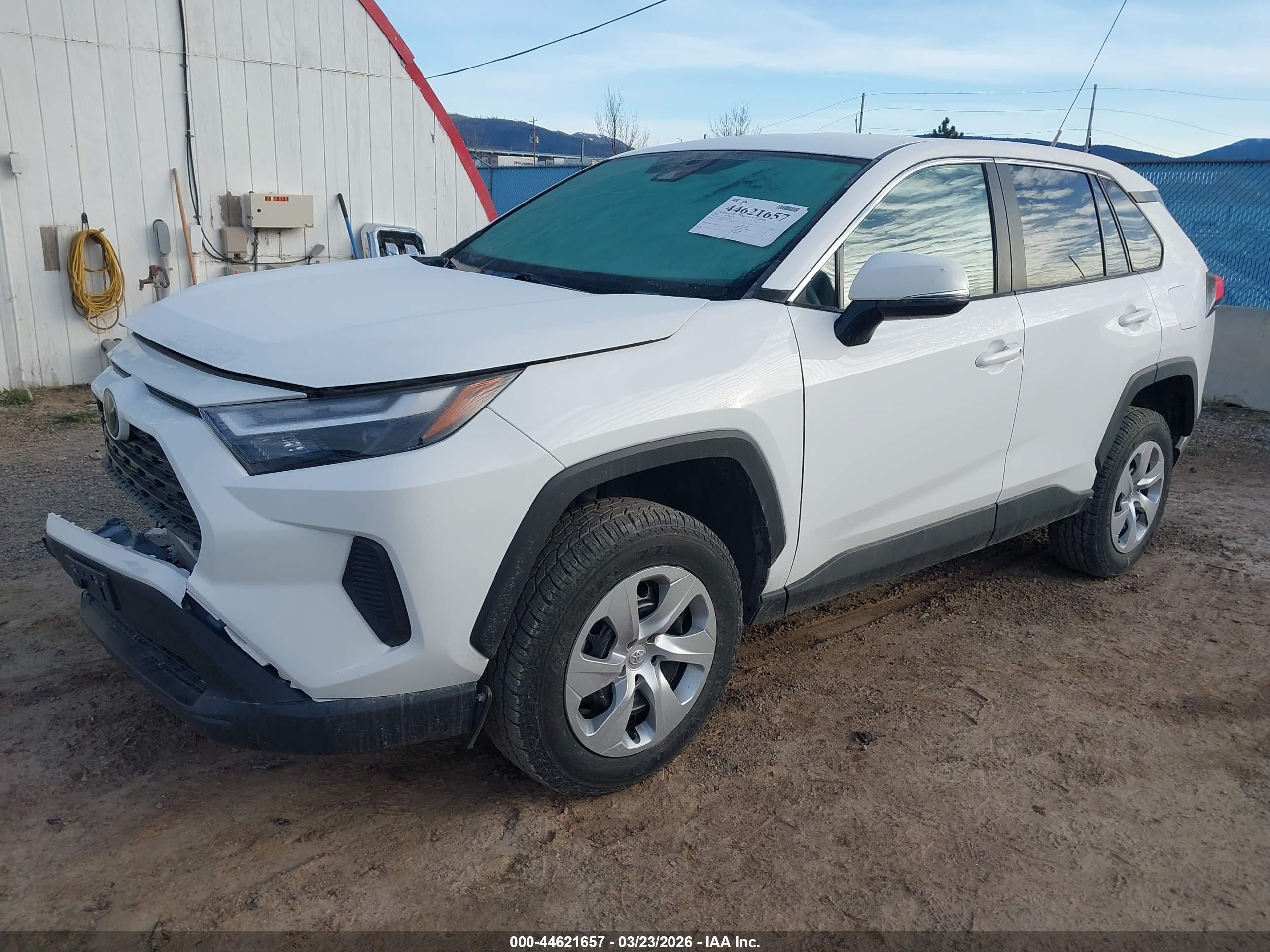 TOYOTA RAV4 image 2