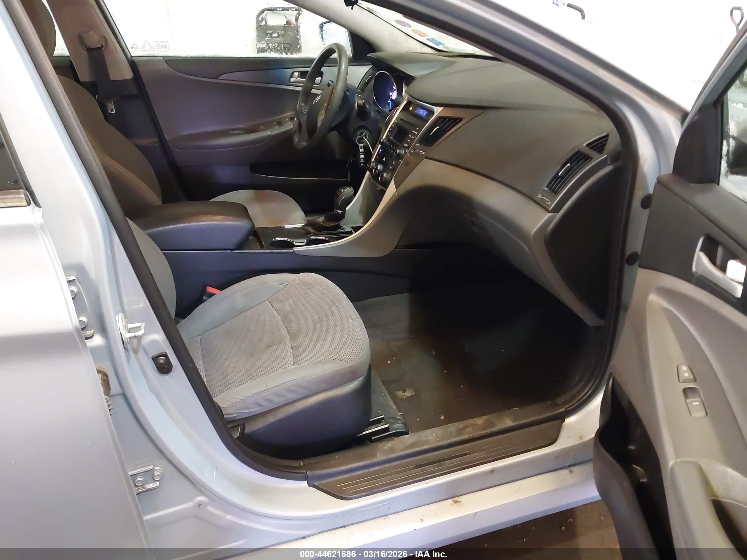 HYUNDAI SONATA image 5
