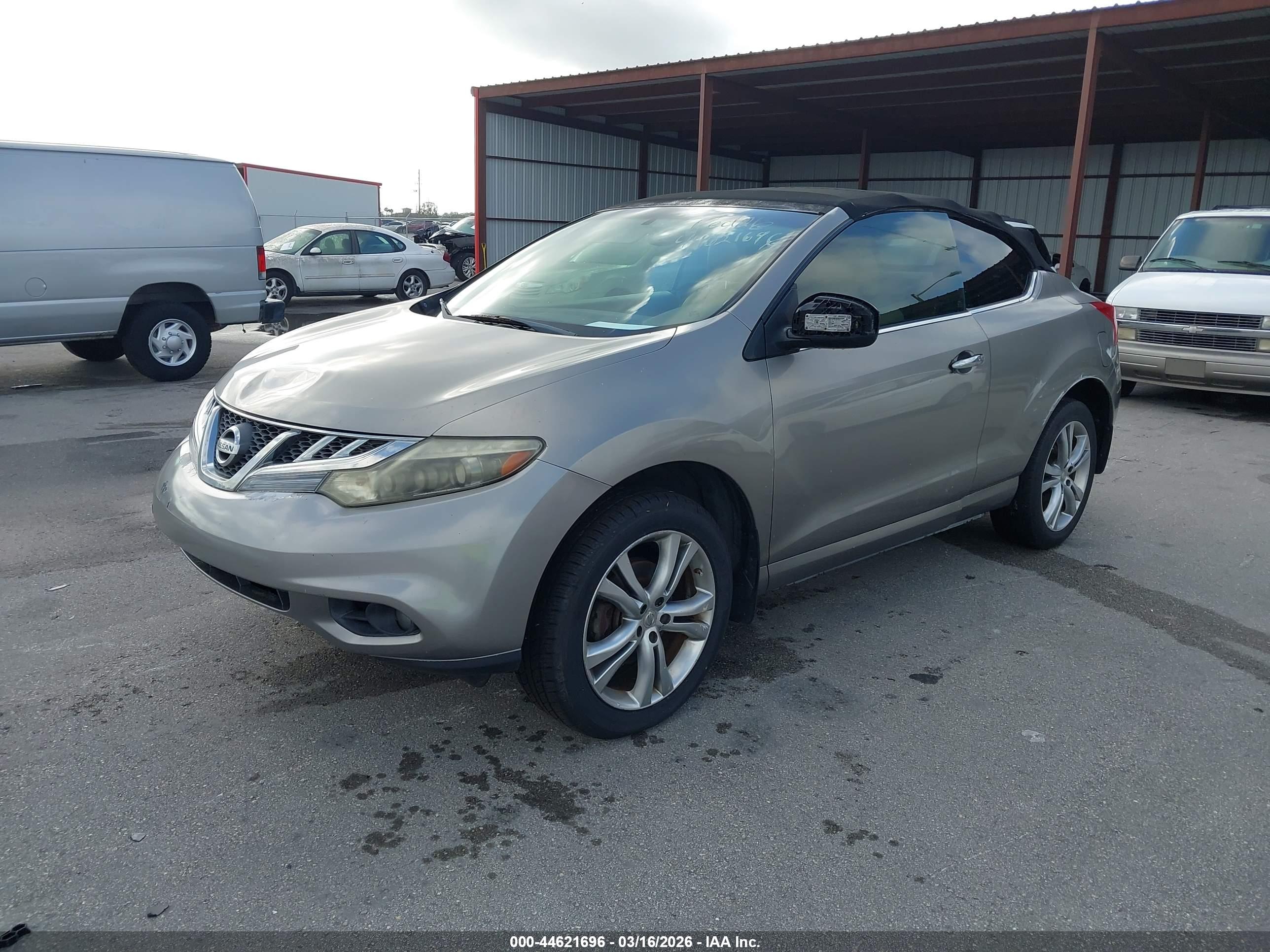 NISSAN MURANO image 2