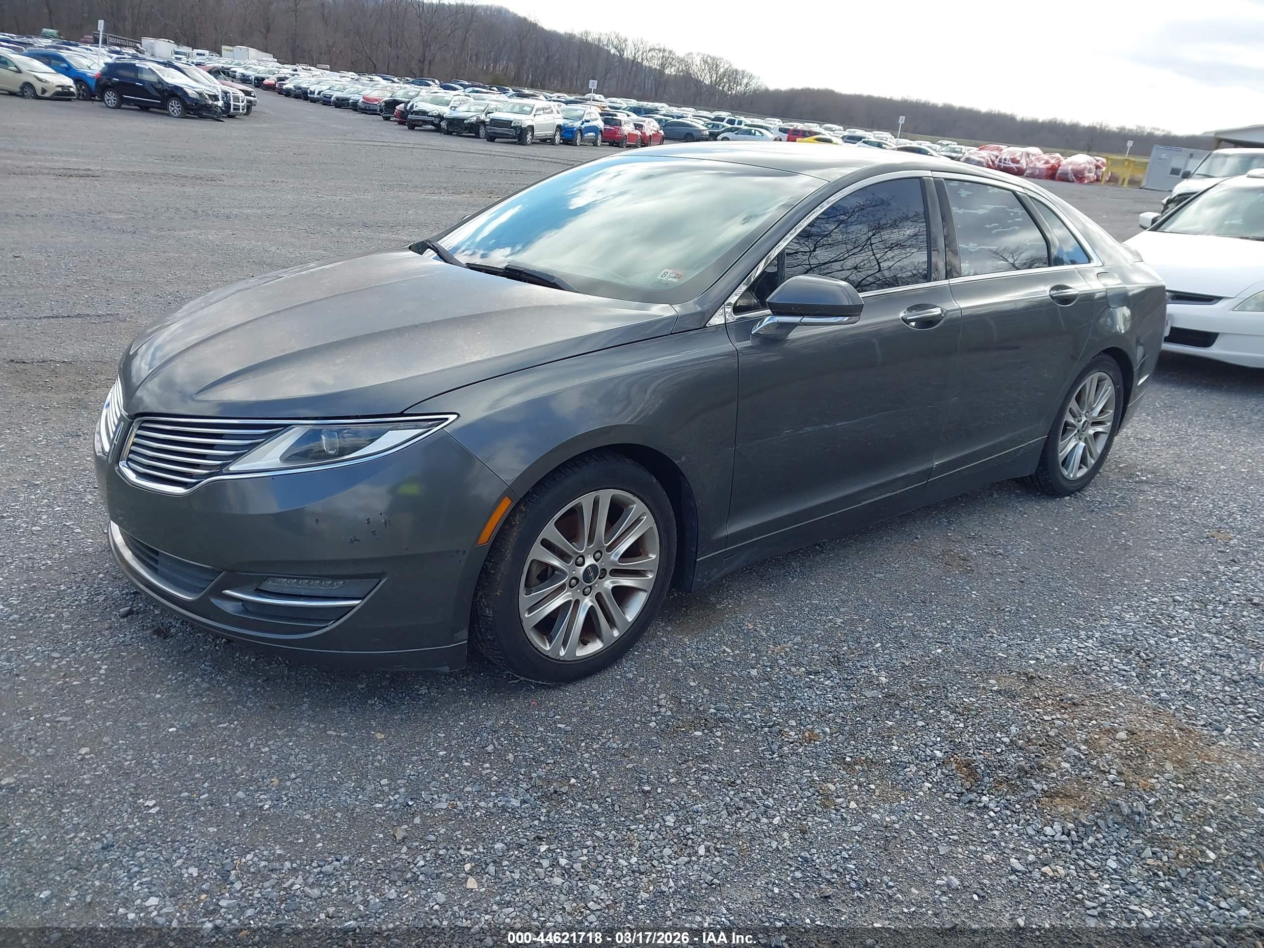 LINCOLN MKZ image 2