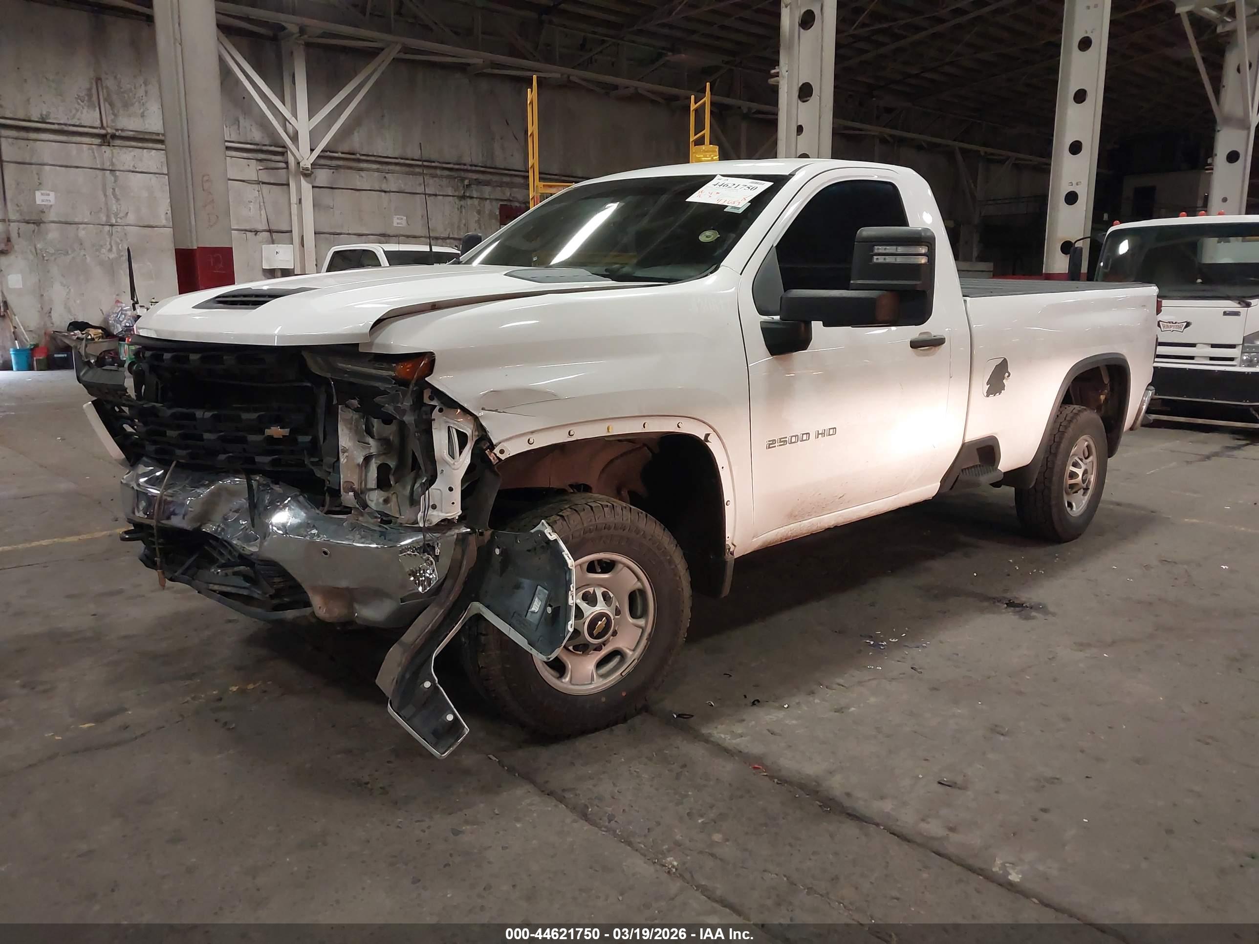 CHEVROLET SILVERADO image 2