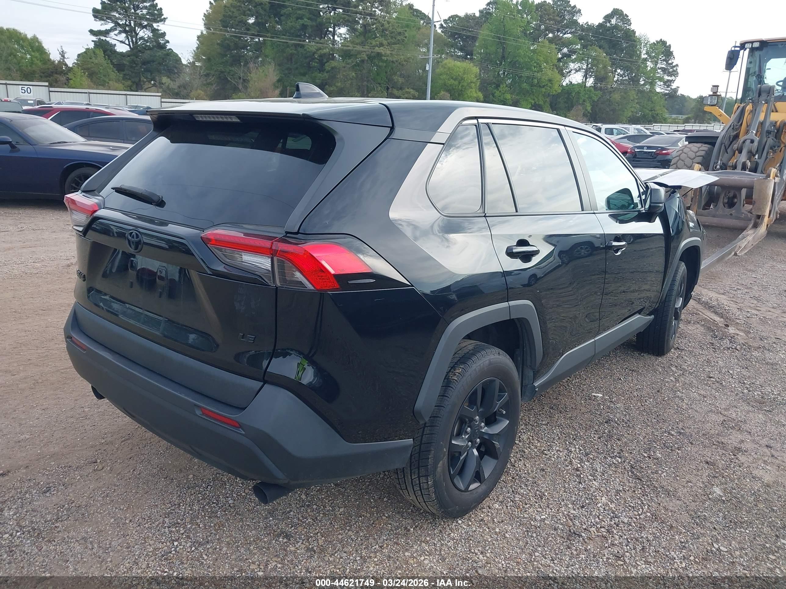 TOYOTA RAV4 image 4