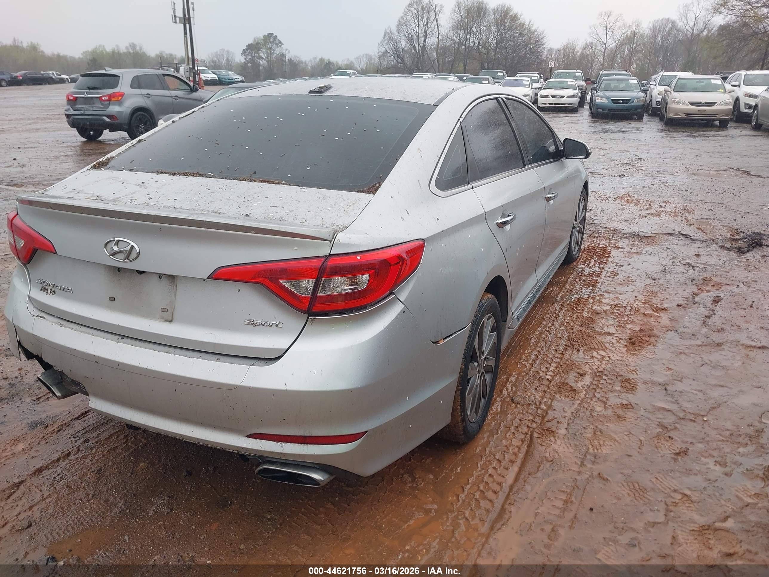HYUNDAI SONATA image 4