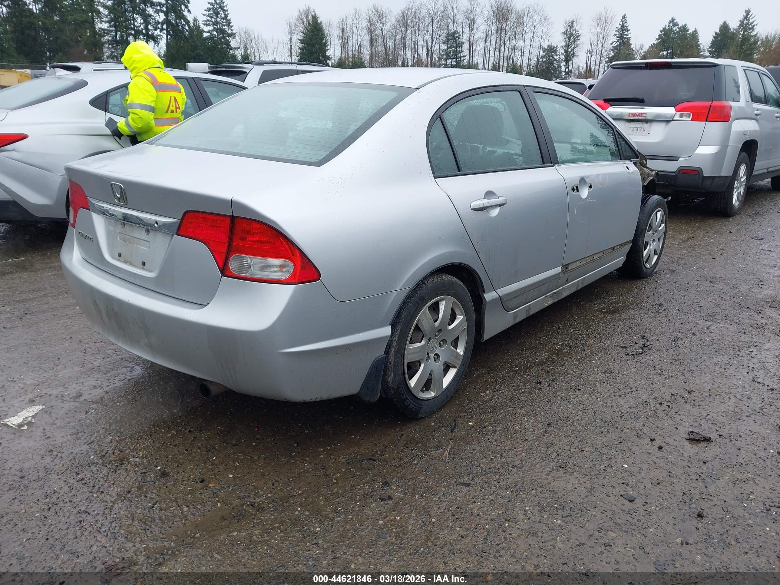 HONDA CIVIC image 4