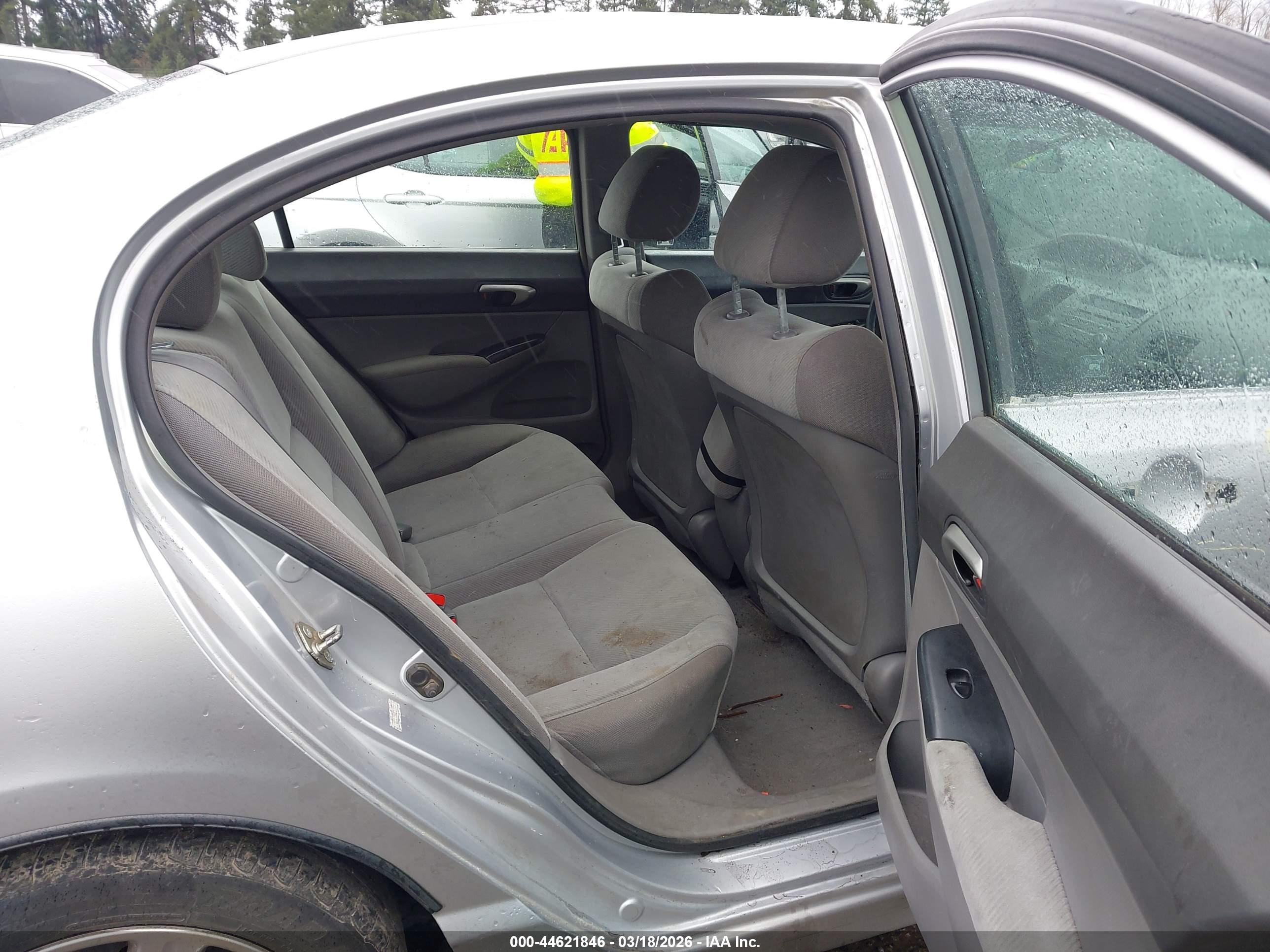 HONDA CIVIC image 8