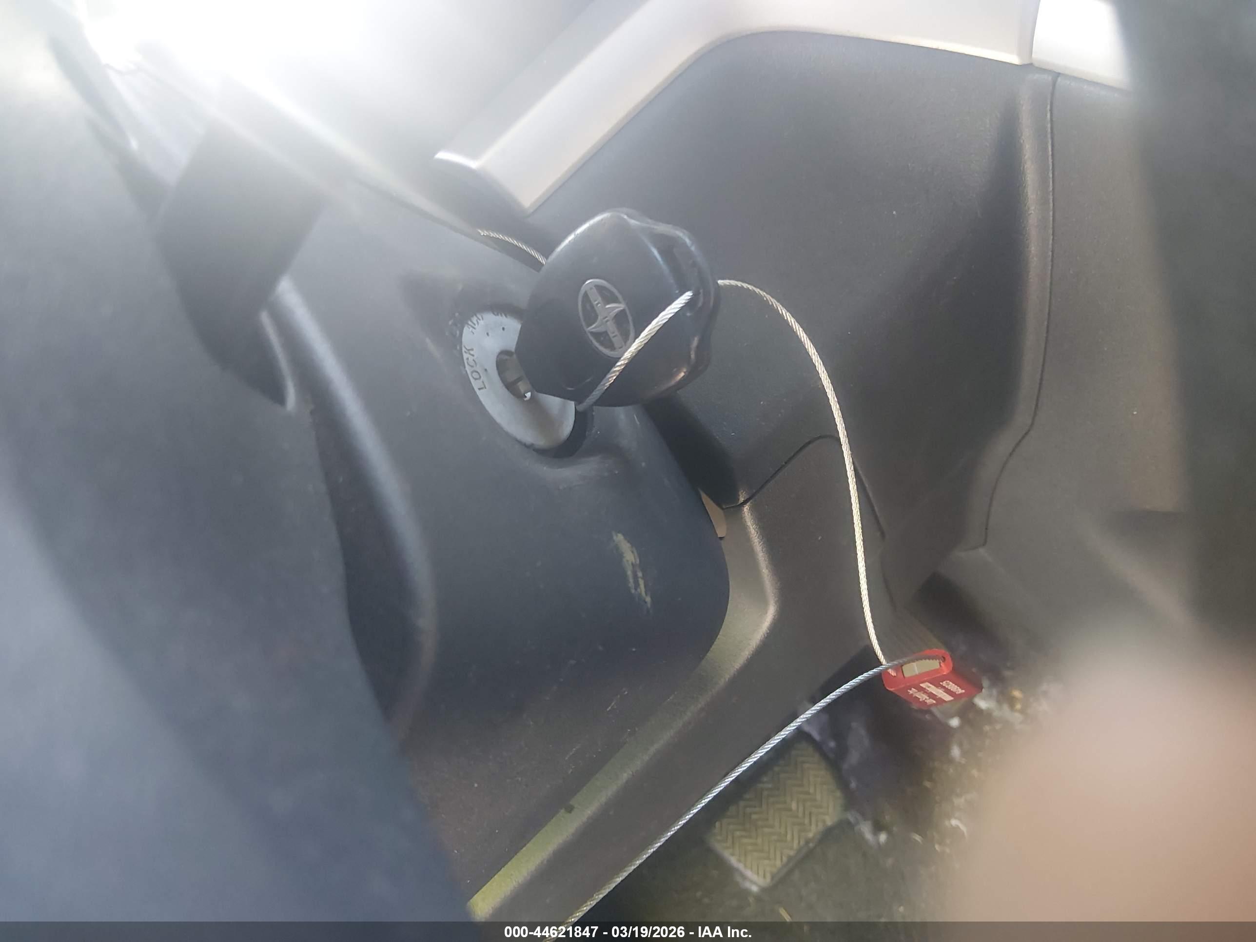 SCION XB image 11