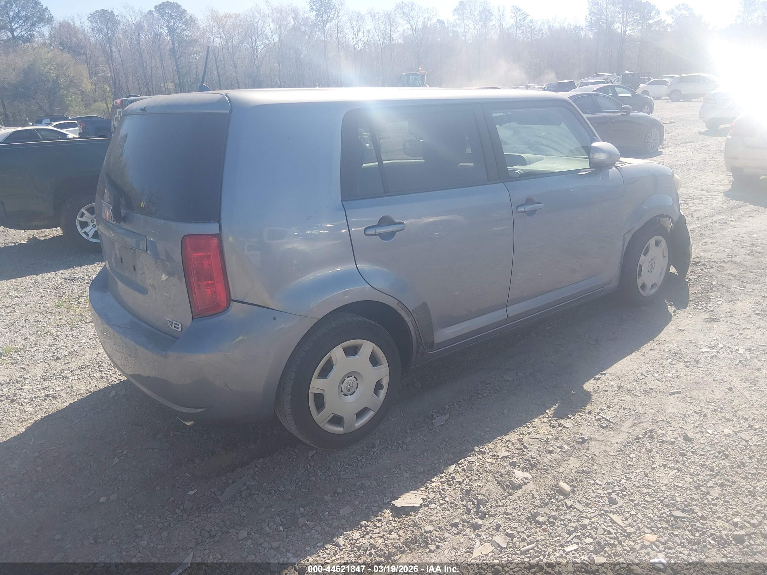 SCION XB image 4