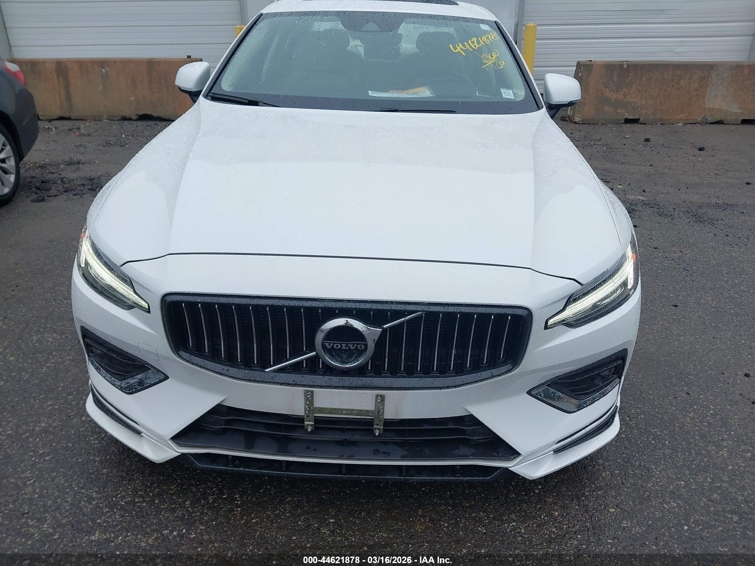 VOLVO S60 image 6