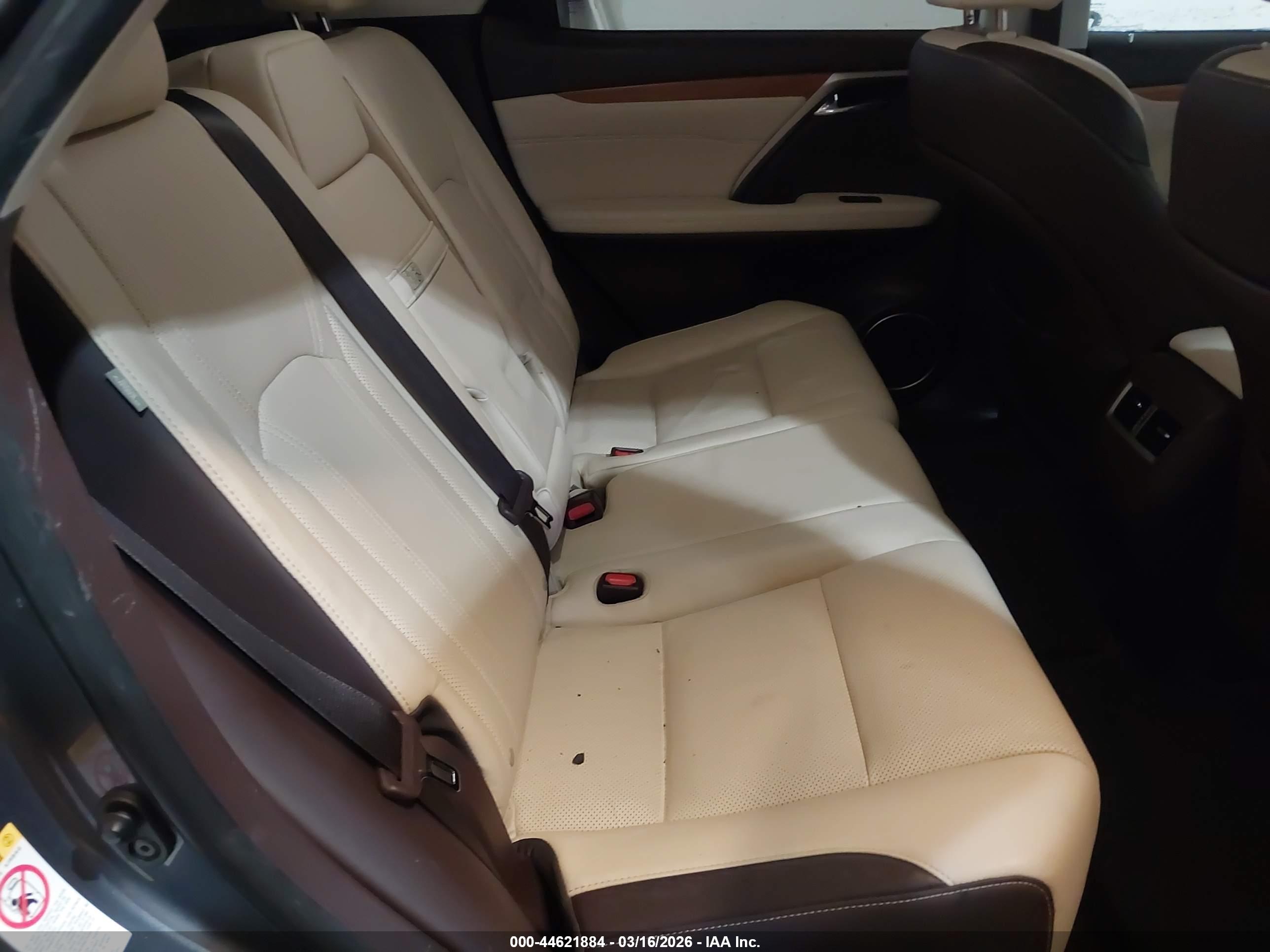 LEXUS RX image 8
