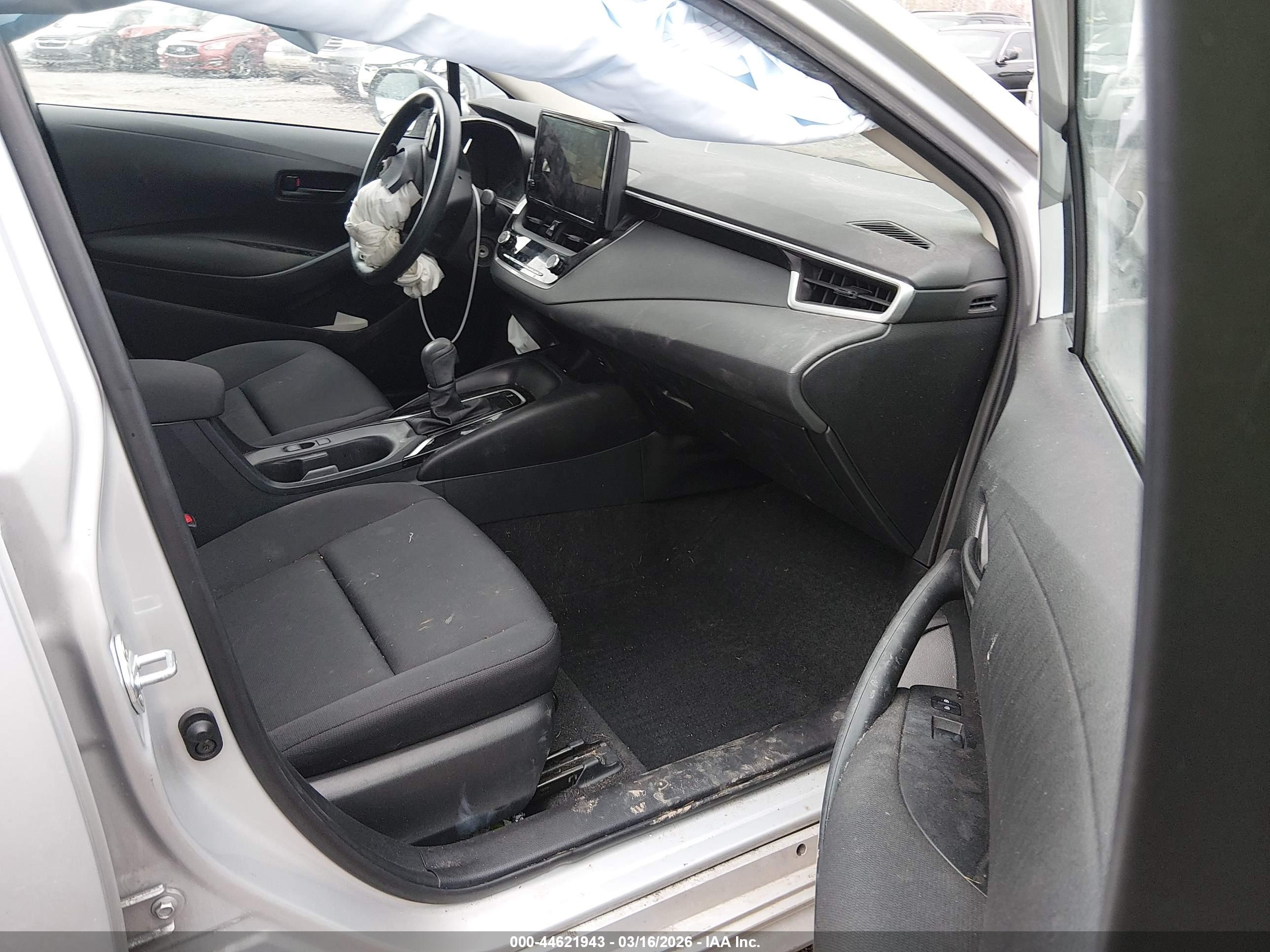 TOYOTA COROLLA image 5
