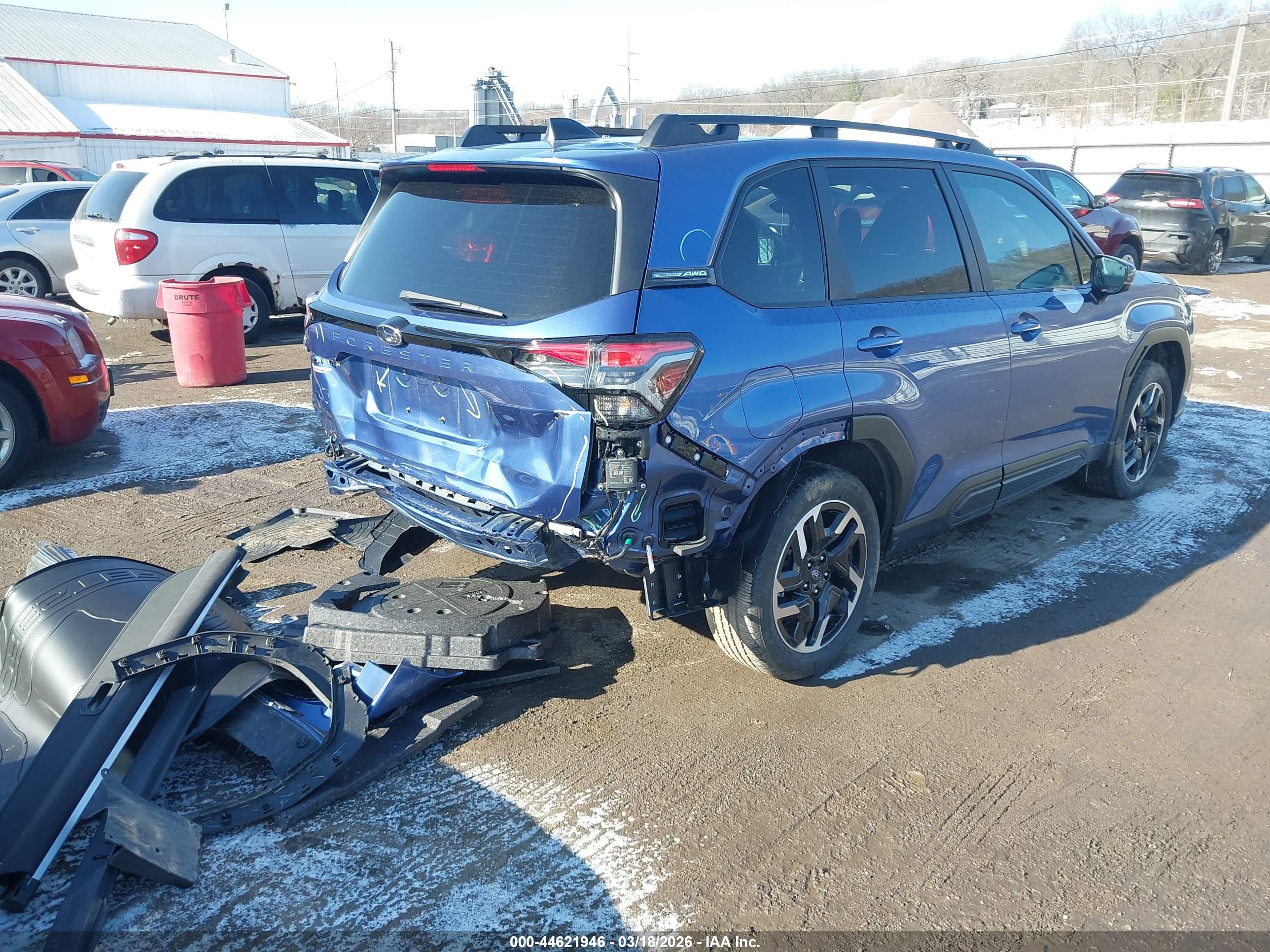 SUBARU FORESTER image 4