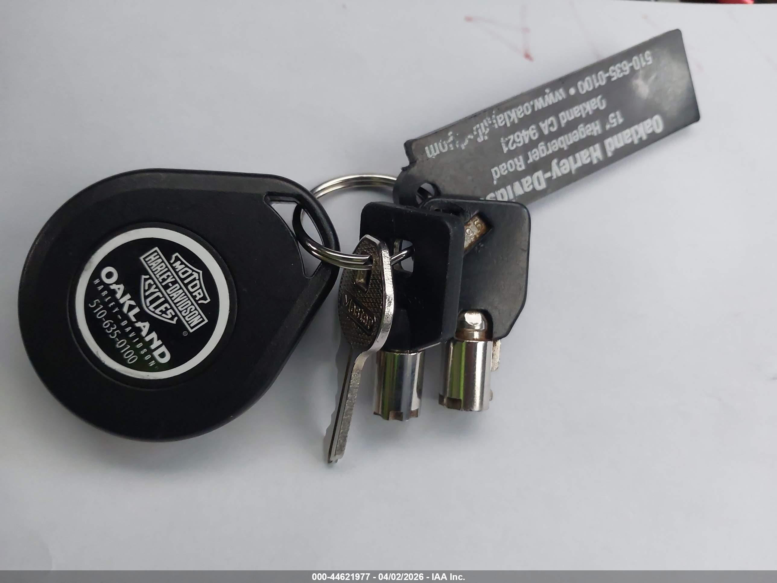HARLEY-DAVIDSON FLTRX image 11