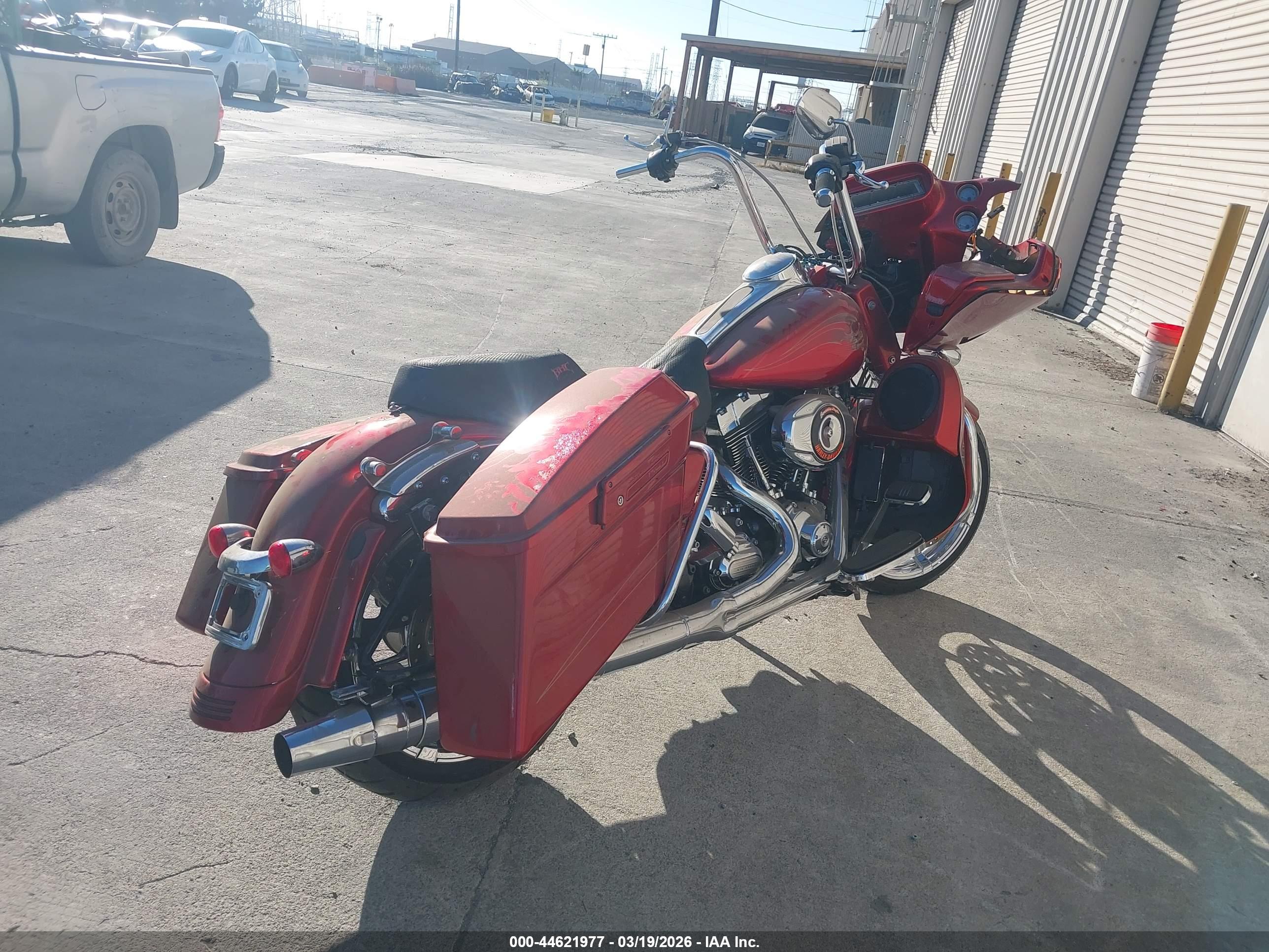 HARLEY-DAVIDSON FLTRX image 4