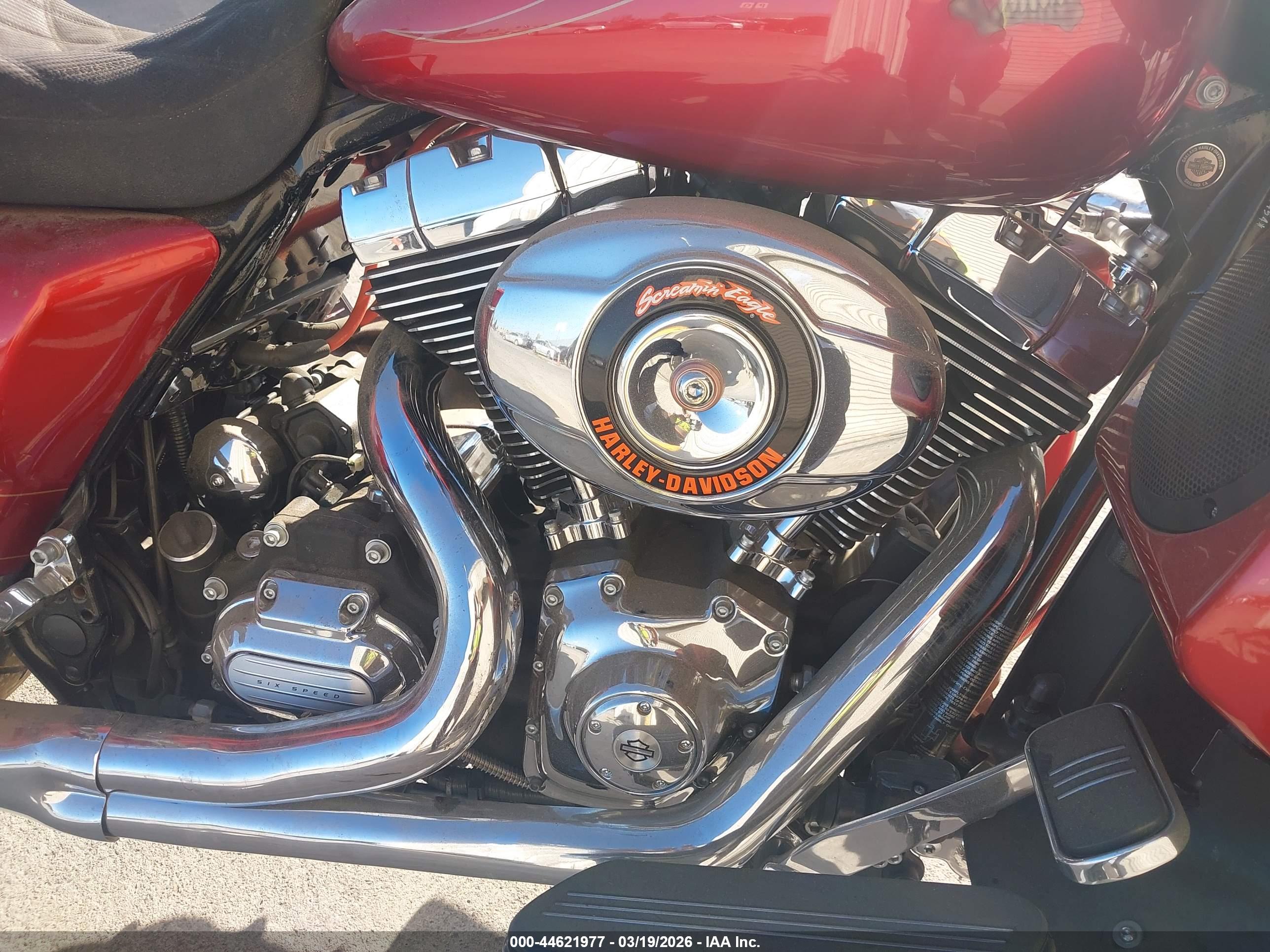 HARLEY-DAVIDSON FLTRX image 8
