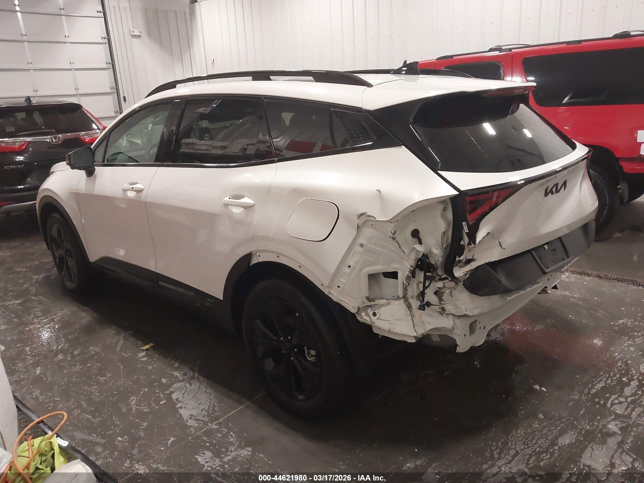 KIA SPORTAGE image 3