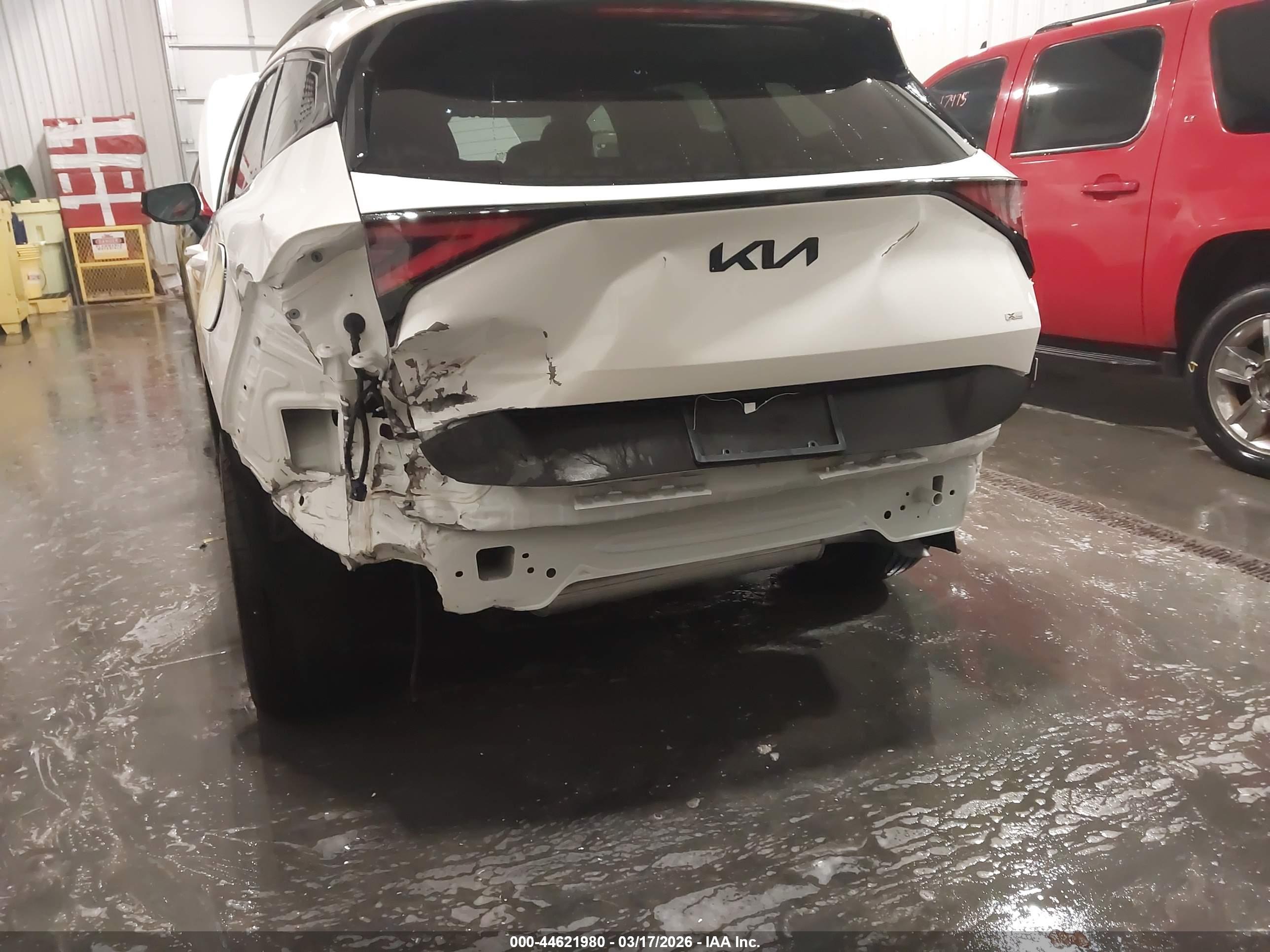 KIA SPORTAGE image 6