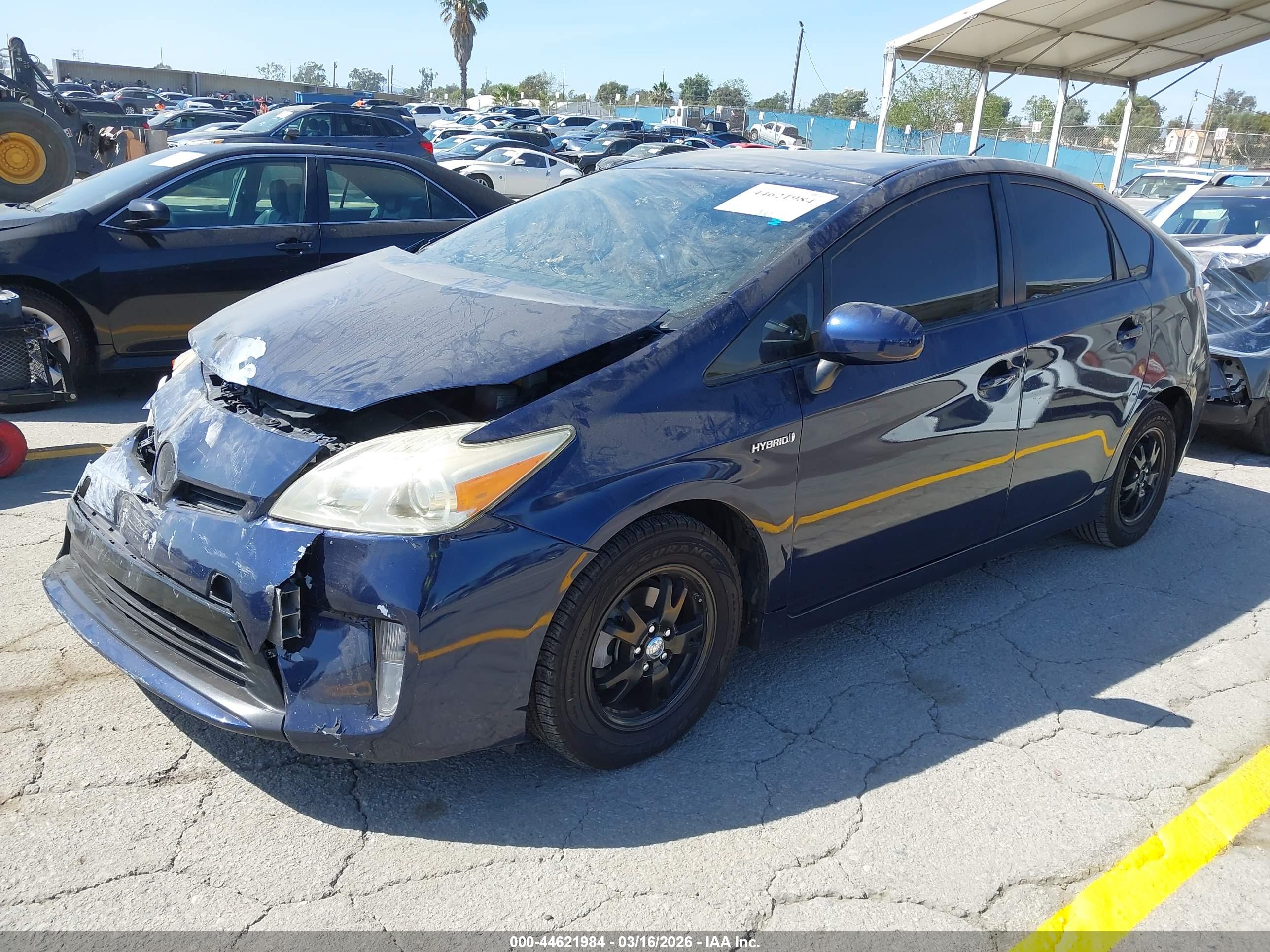 TOYOTA PRIUS image 2